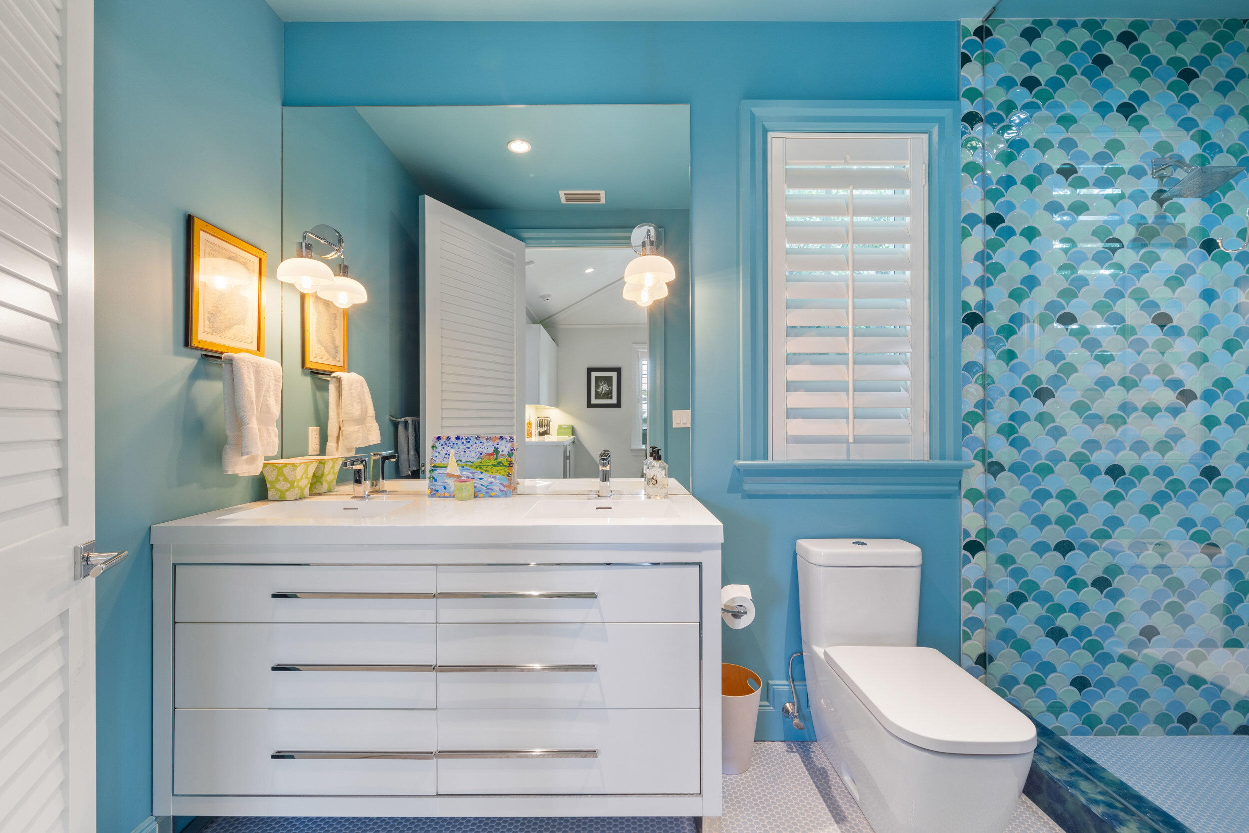 LAKE PLACE - Residential