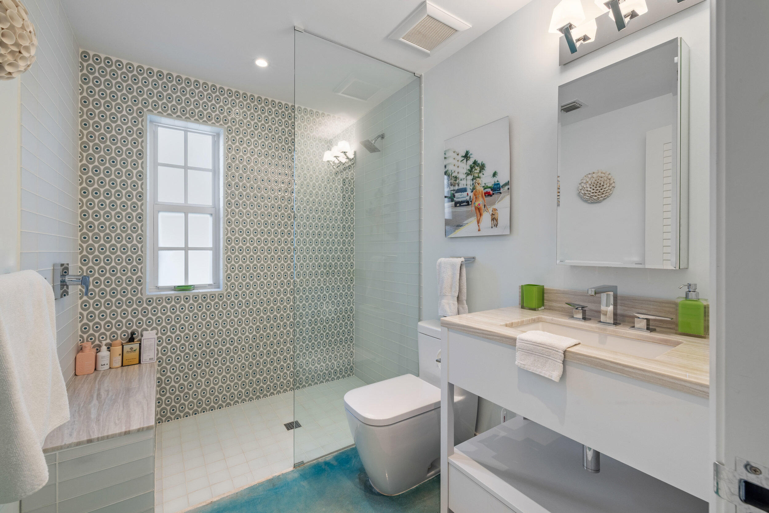 LAKE PLACE - Residential