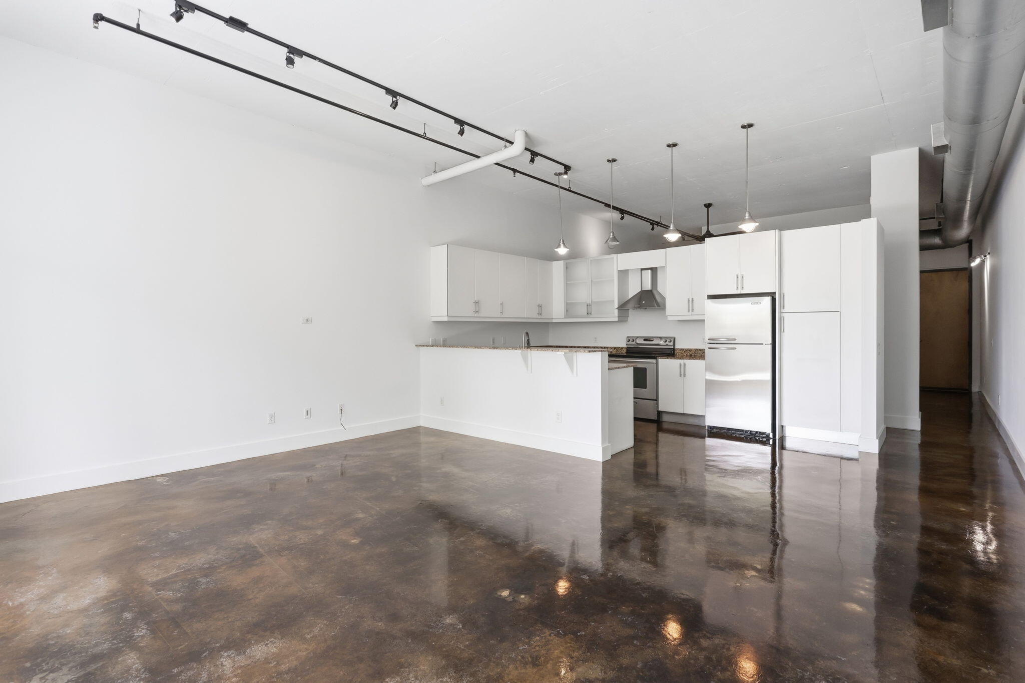 180 NE 4th Avenue 207