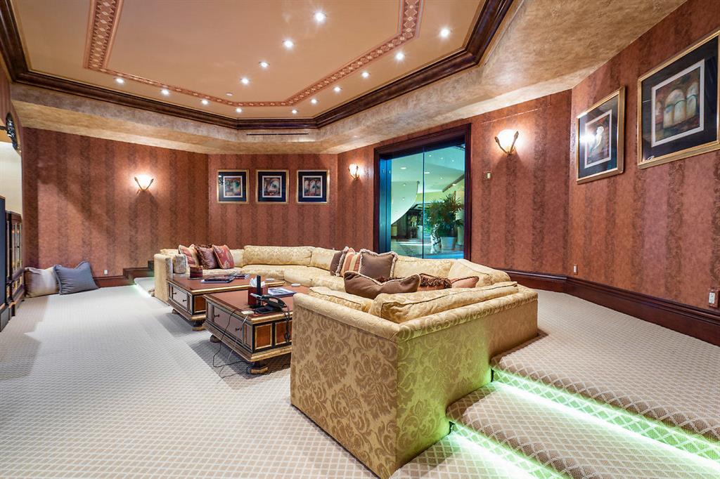 SANCTUARY - Residential