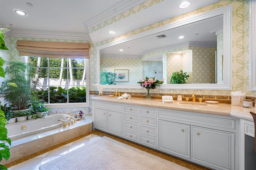 SANCTUARY - Residential