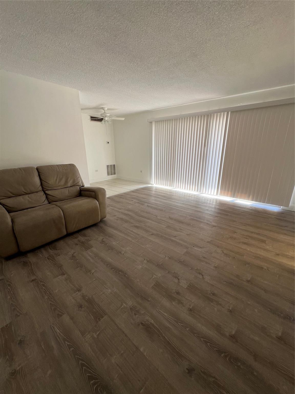 The Landings First Sec 56 - Residential Lease