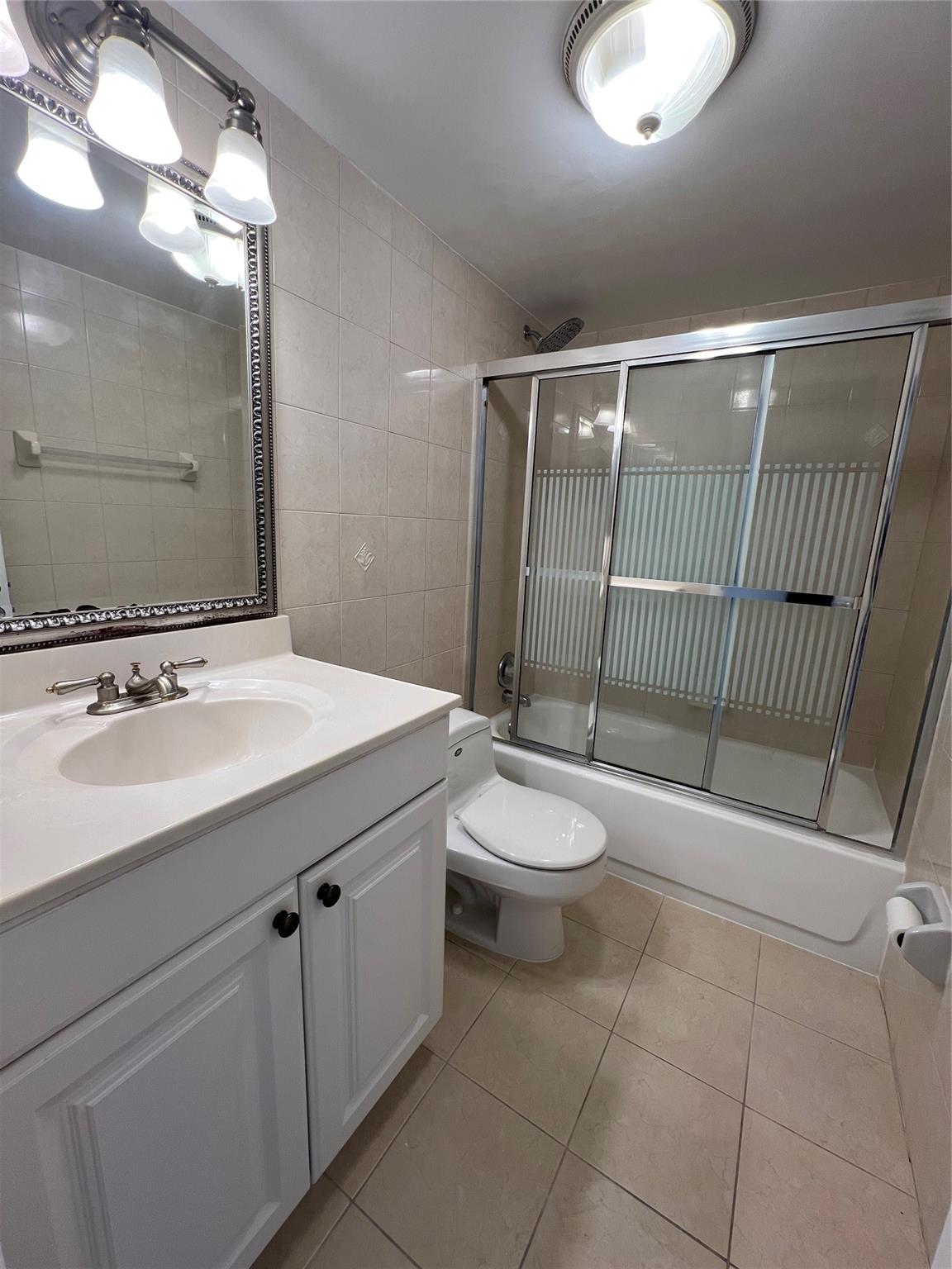 The Landings First Sec 56 - Residential Lease