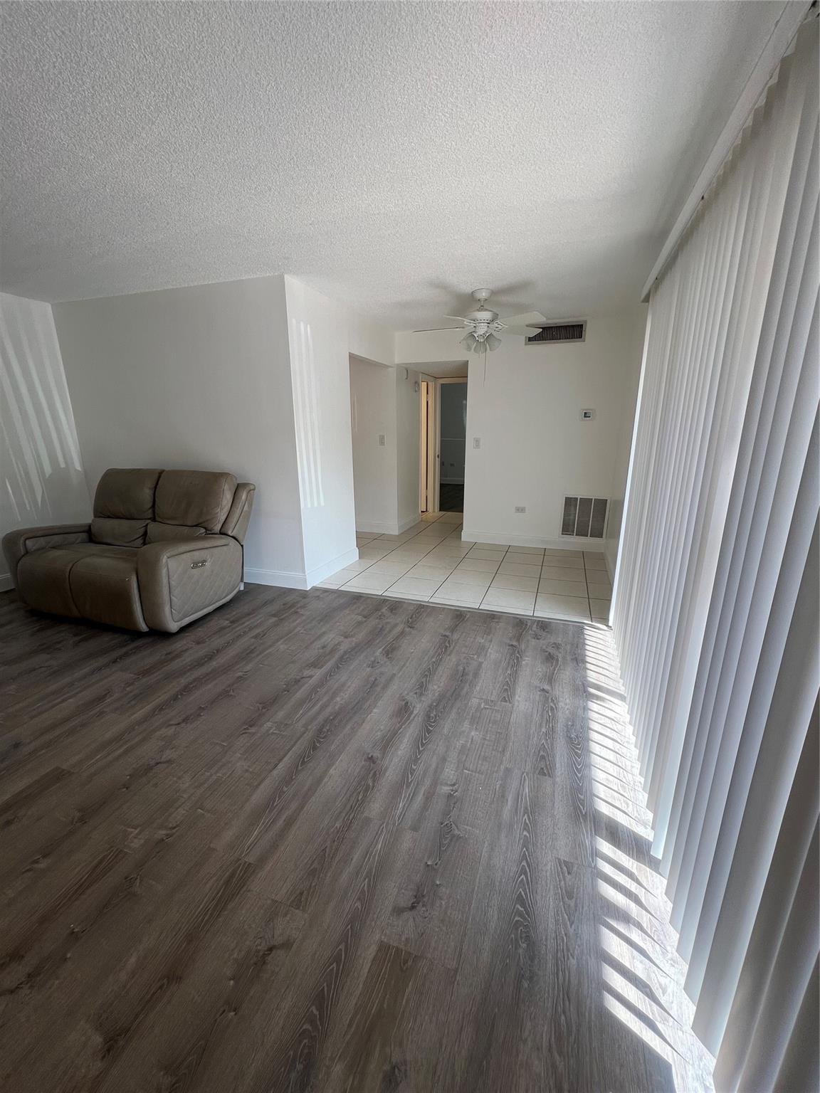 The Landings First Sec 56 - Residential Lease