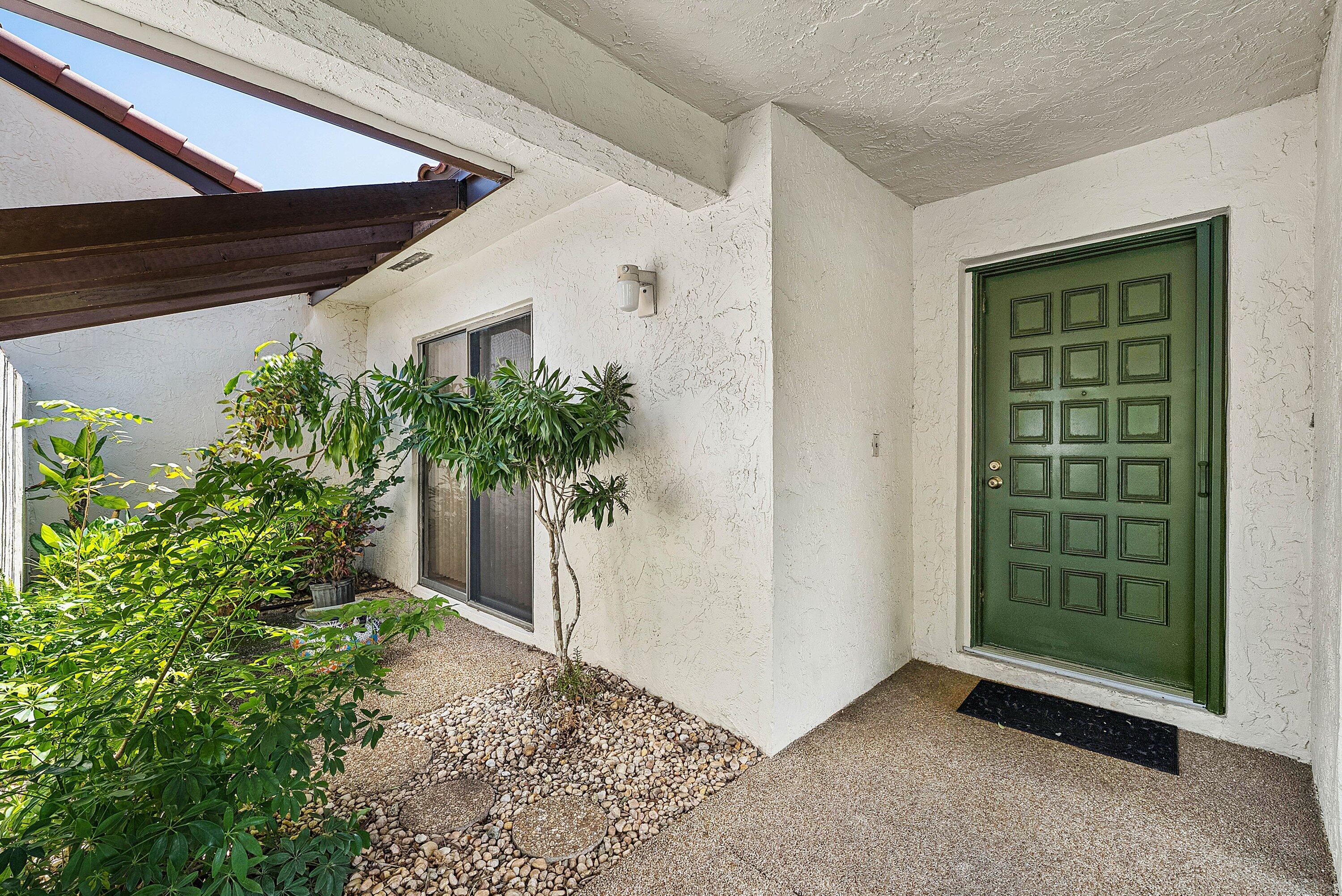 GLADES OF BOCA LAGO CONDO - Residential