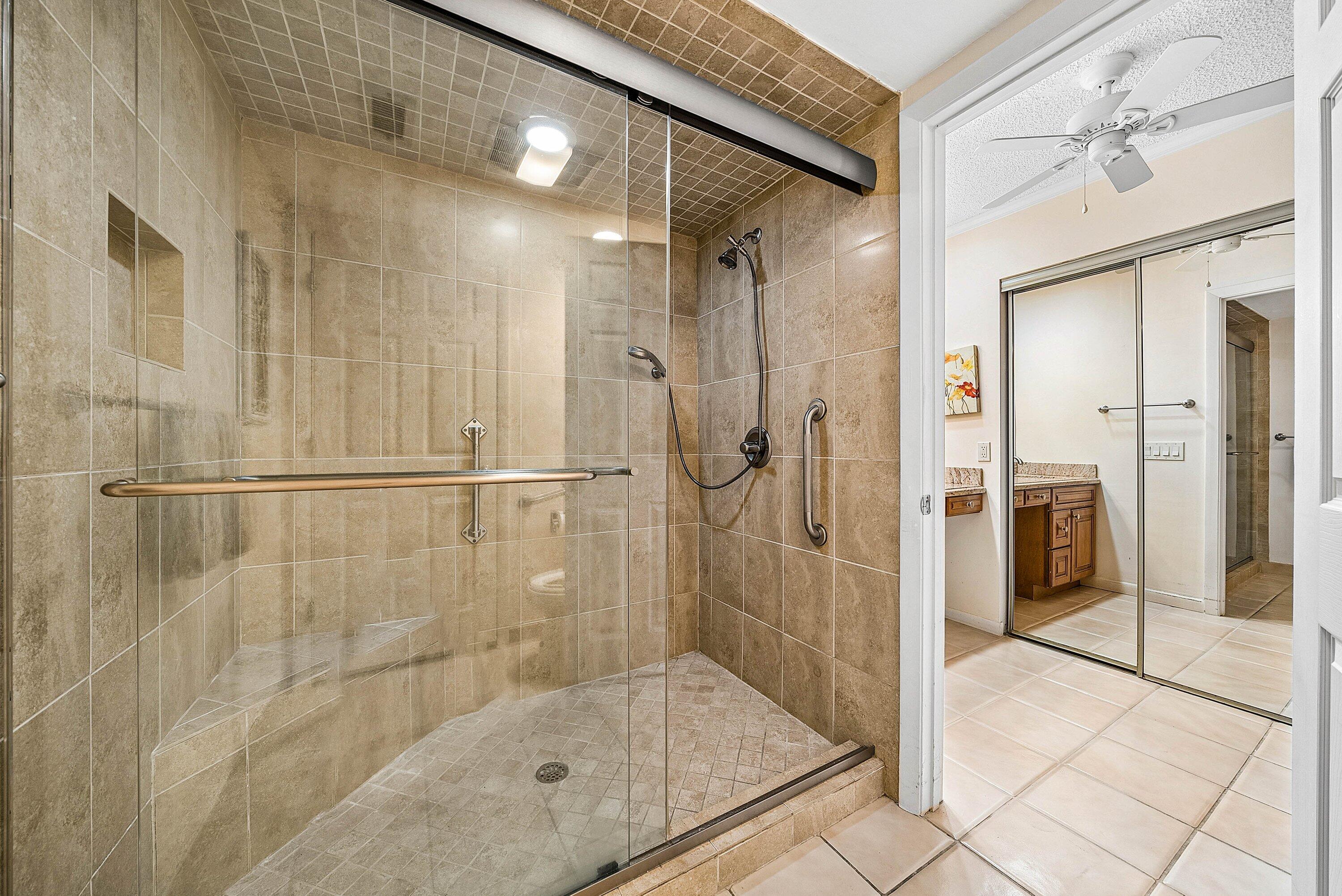 GLADES OF BOCA LAGO CONDO - Residential