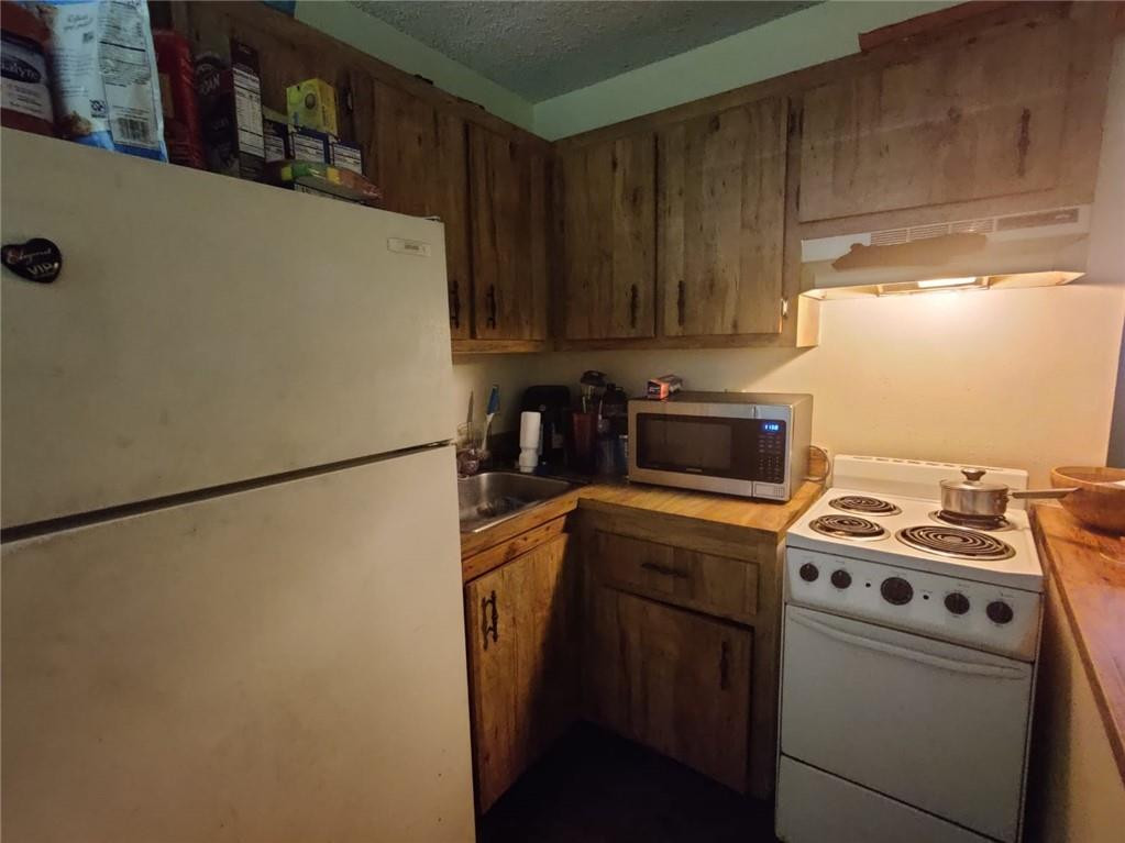 Village Park at Oakland - Residential