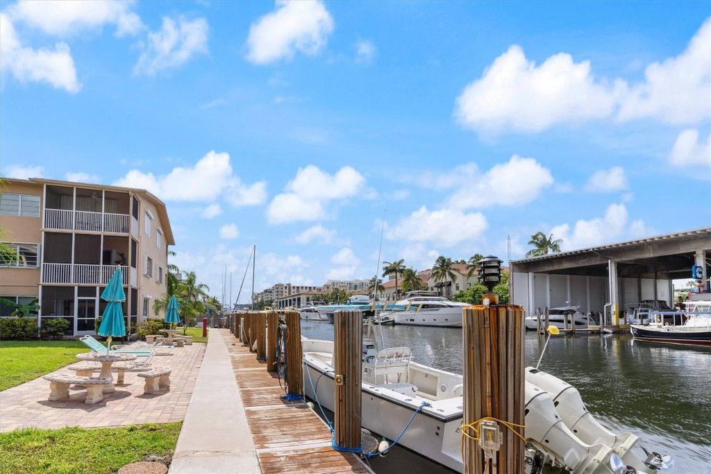 Photo of 1510 SE 15th Street #309, Fort Lauderdale, FL 33316 (MLS # F10517427)