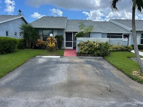 4210 Lucerne Villas Lane Lake Worth FL 33467