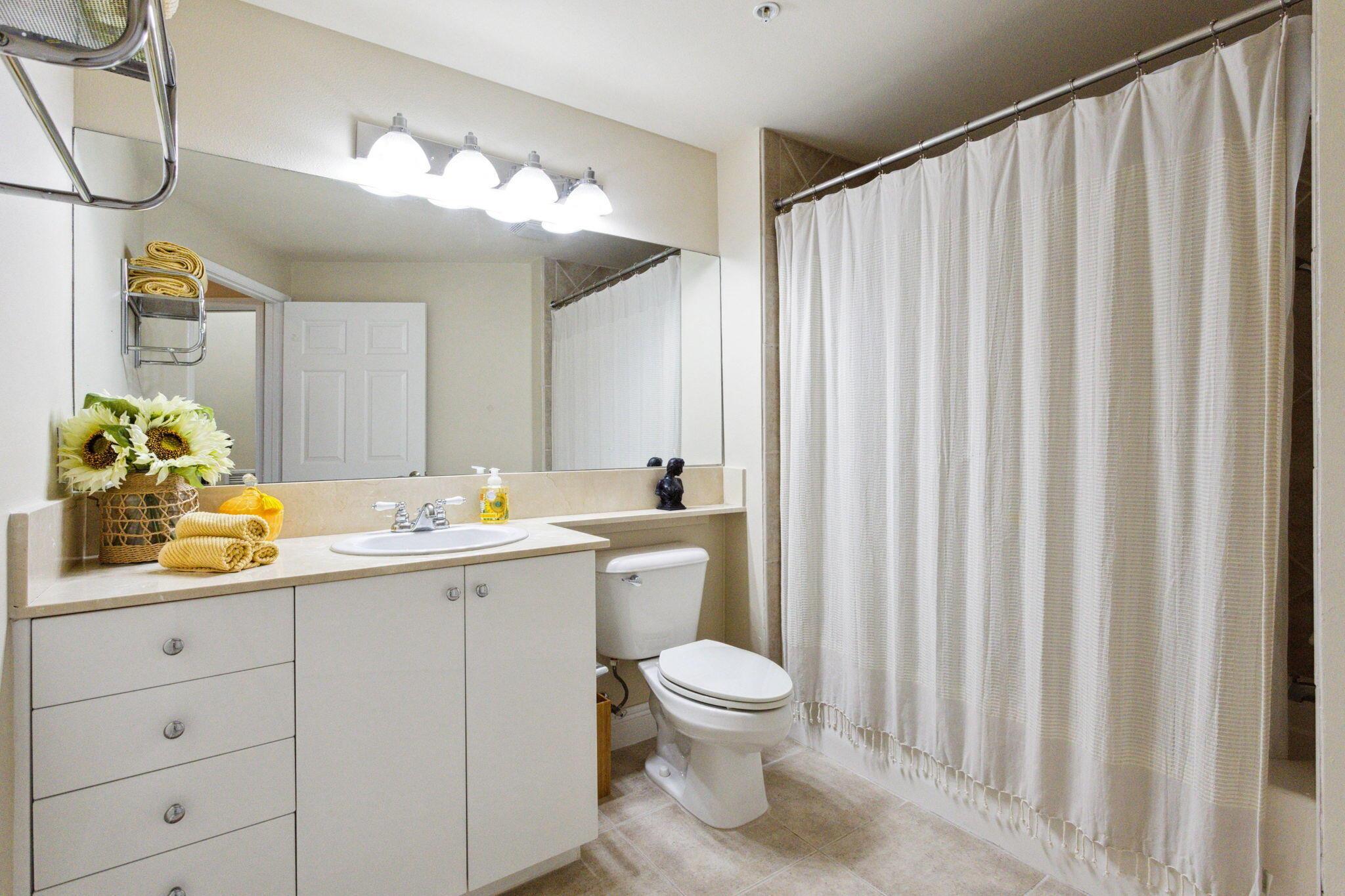 MOORINGS AT LANTANA CONDO - Residential