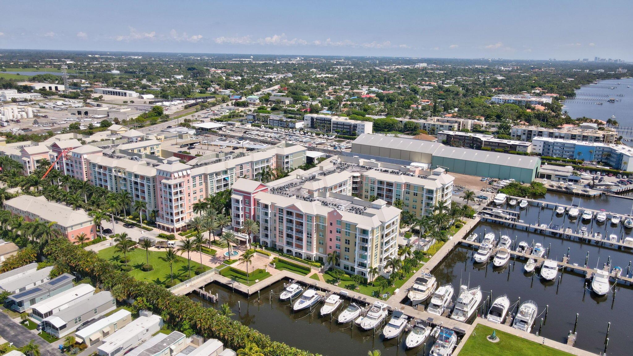 MOORINGS AT LANTANA CONDO - Residential