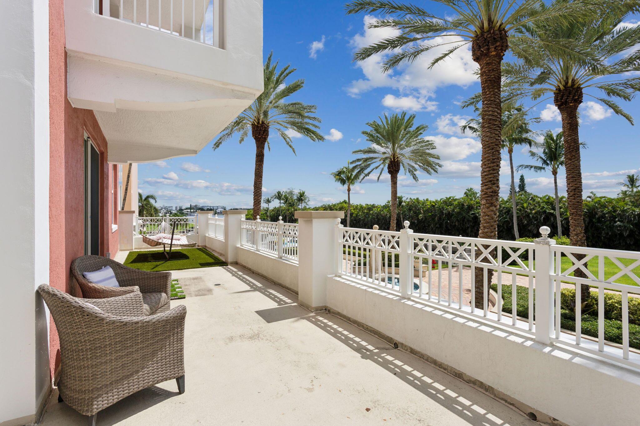 MOORINGS AT LANTANA CONDO - Residential