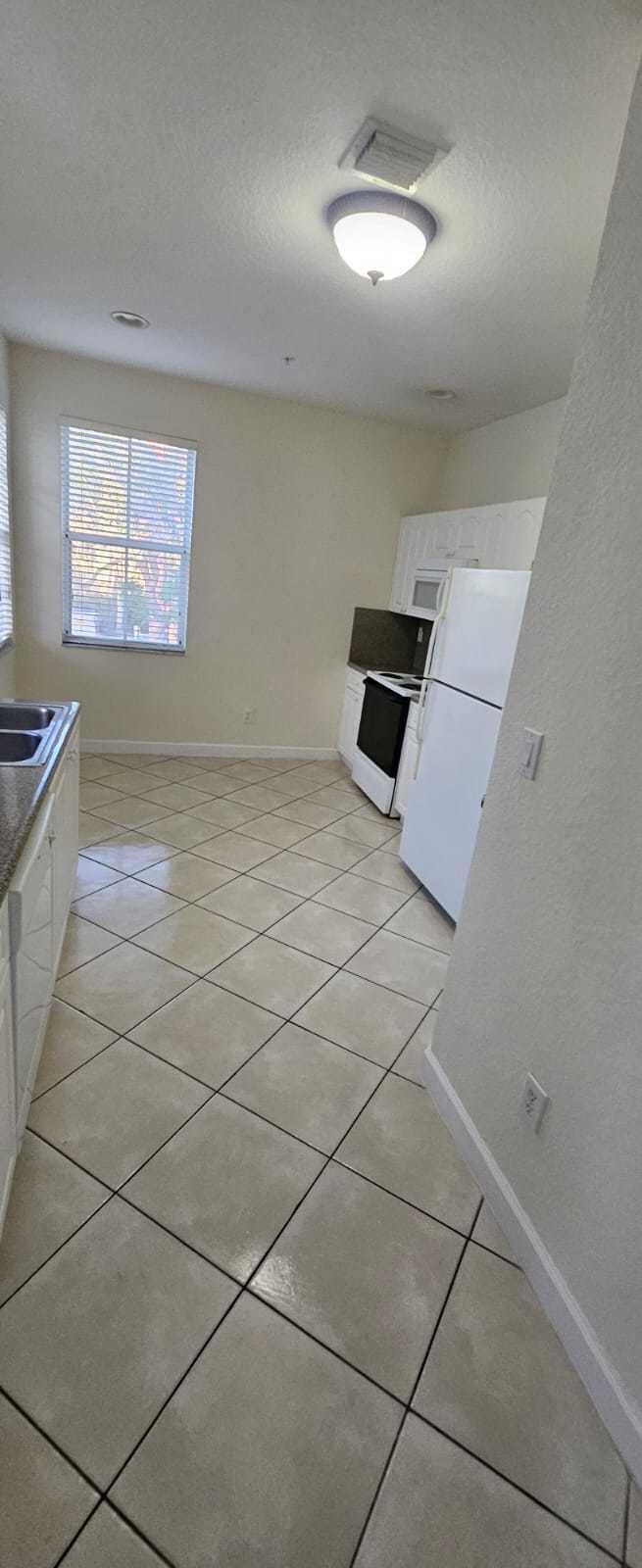 SHOMA TOWNHOMES AT ROYAL PALM BEACH CONDO - Residential