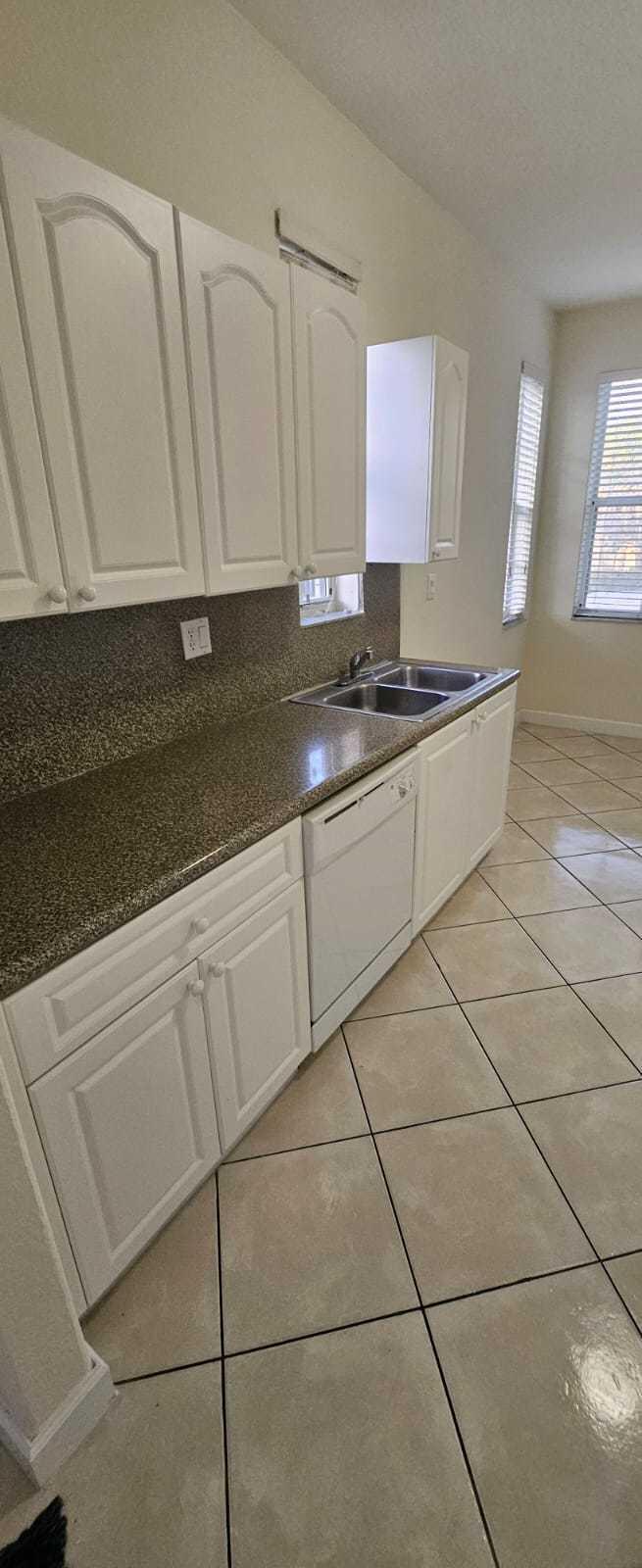SHOMA TOWNHOMES AT ROYAL PALM BEACH CONDO - Residential