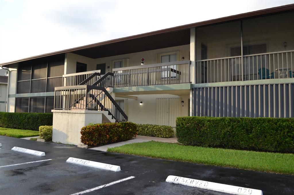 Photo of 6299 Chasewood Drive #E, Jupiter, FL 33458 (MLS # R10681836)