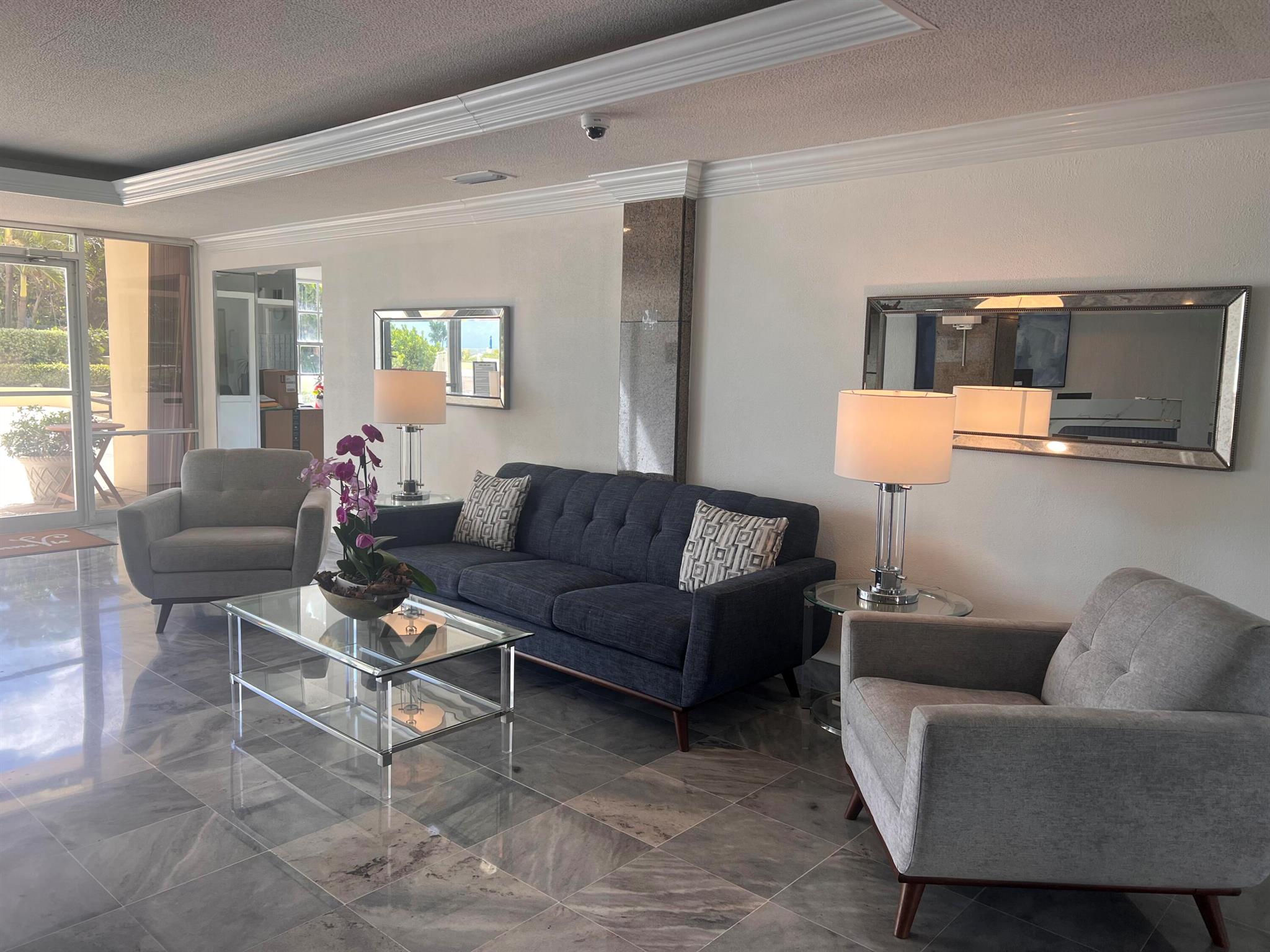 LA BONNE VIE CONDO - Residential