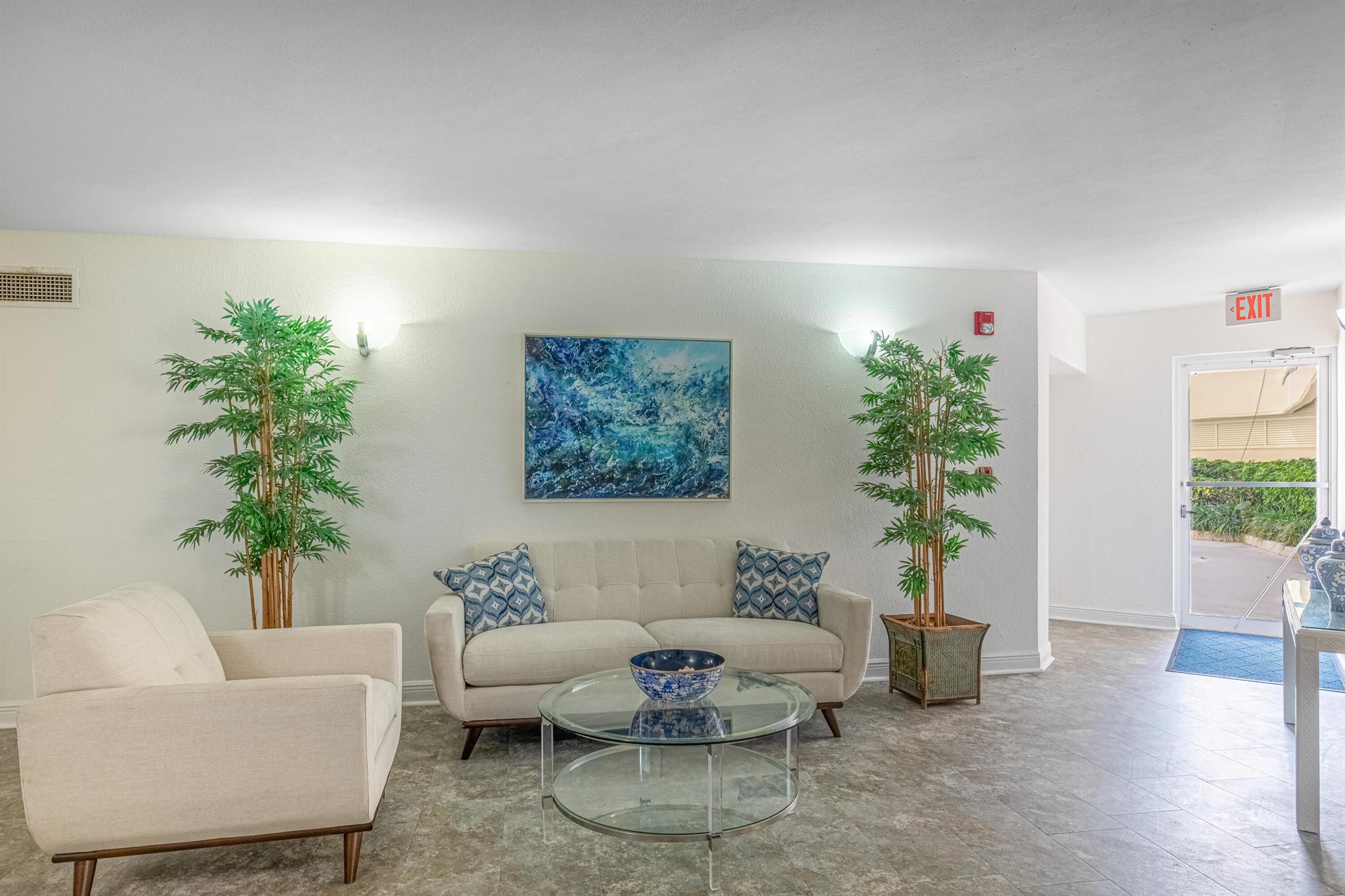 LA BONNE VIE CONDO - Residential