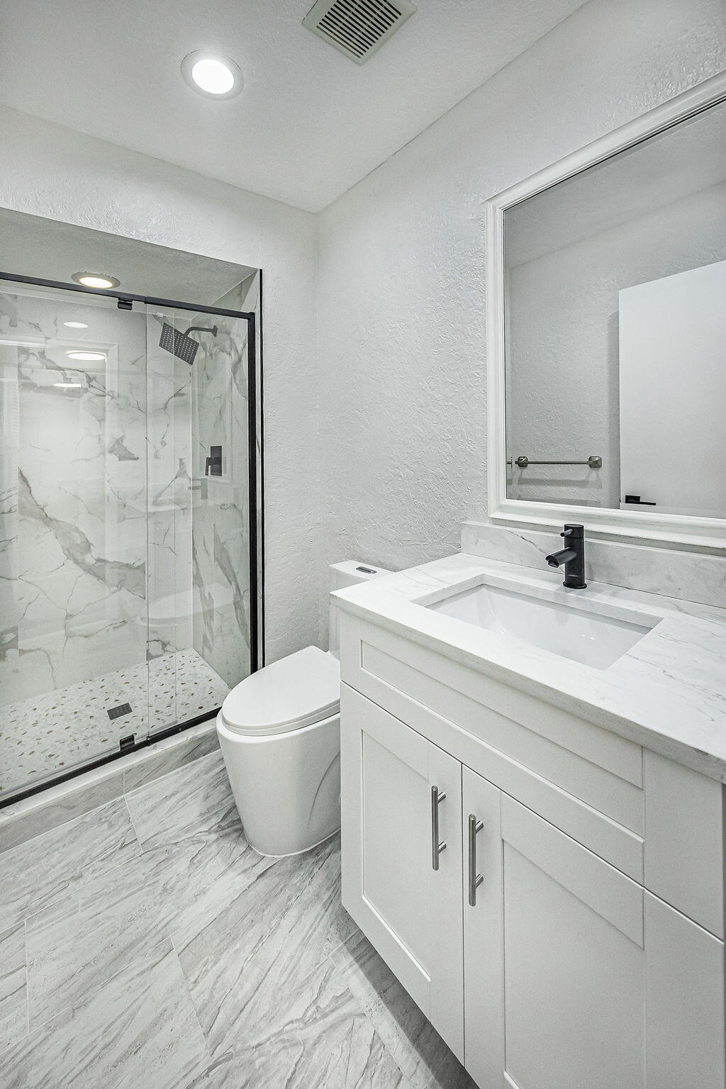 LAGO DEL REY CONDO - Residential Lease