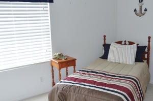 STUART WEST PH II - Residential Lease