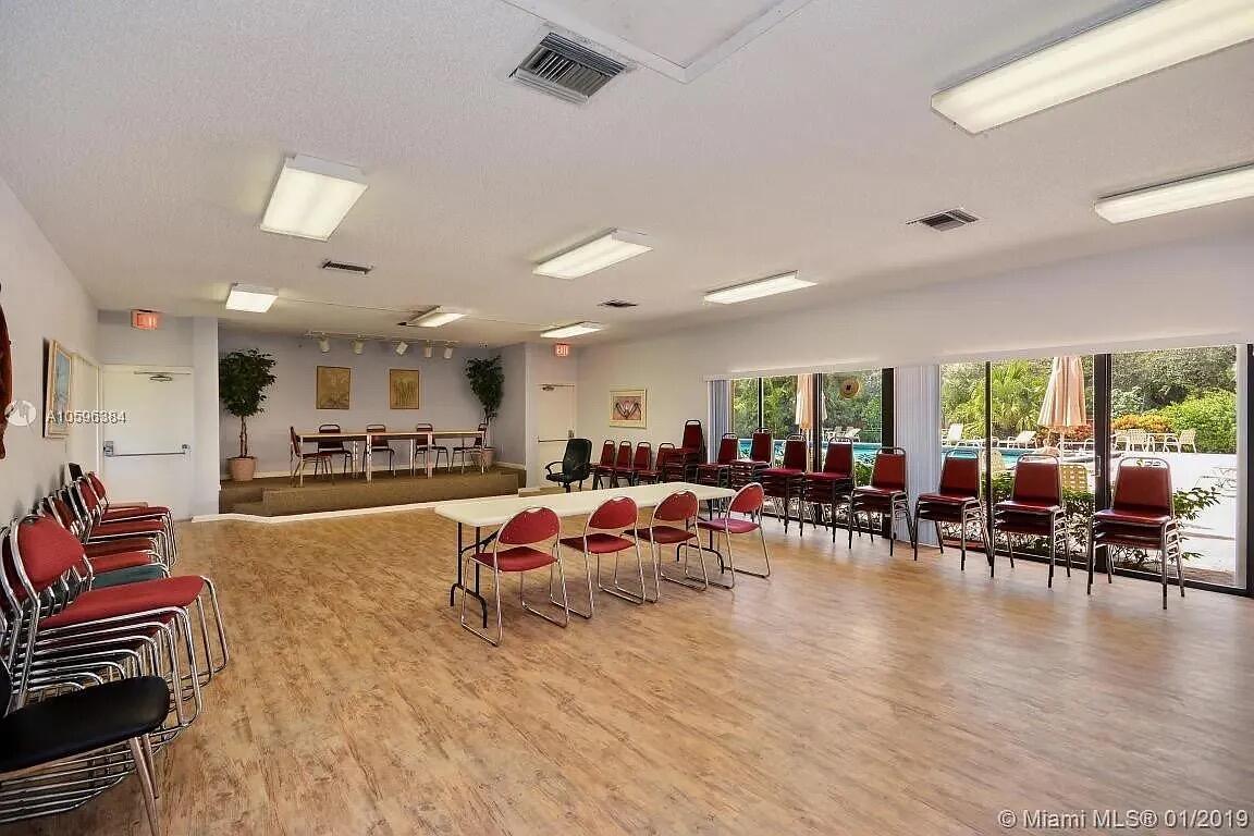 DELRAY OAKS WEST CONDO - Residential Lease