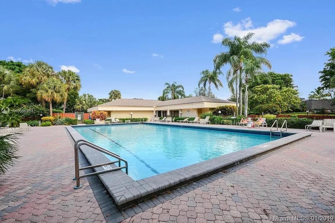 DELRAY OAKS WEST CONDO - Residential Lease