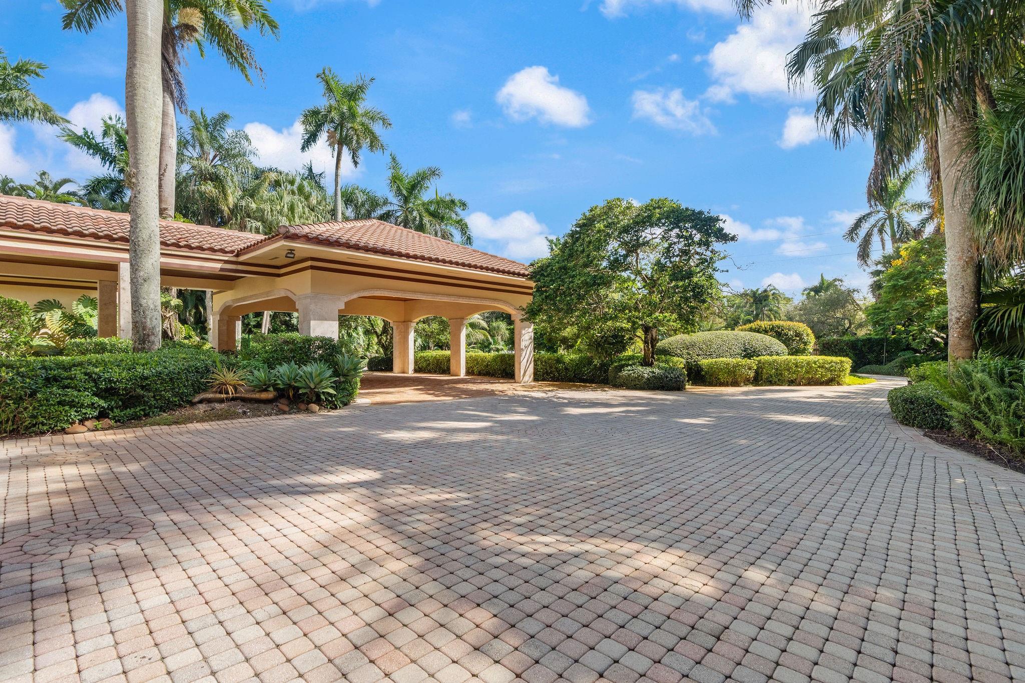 SUNSHINE RANCHES - Residential