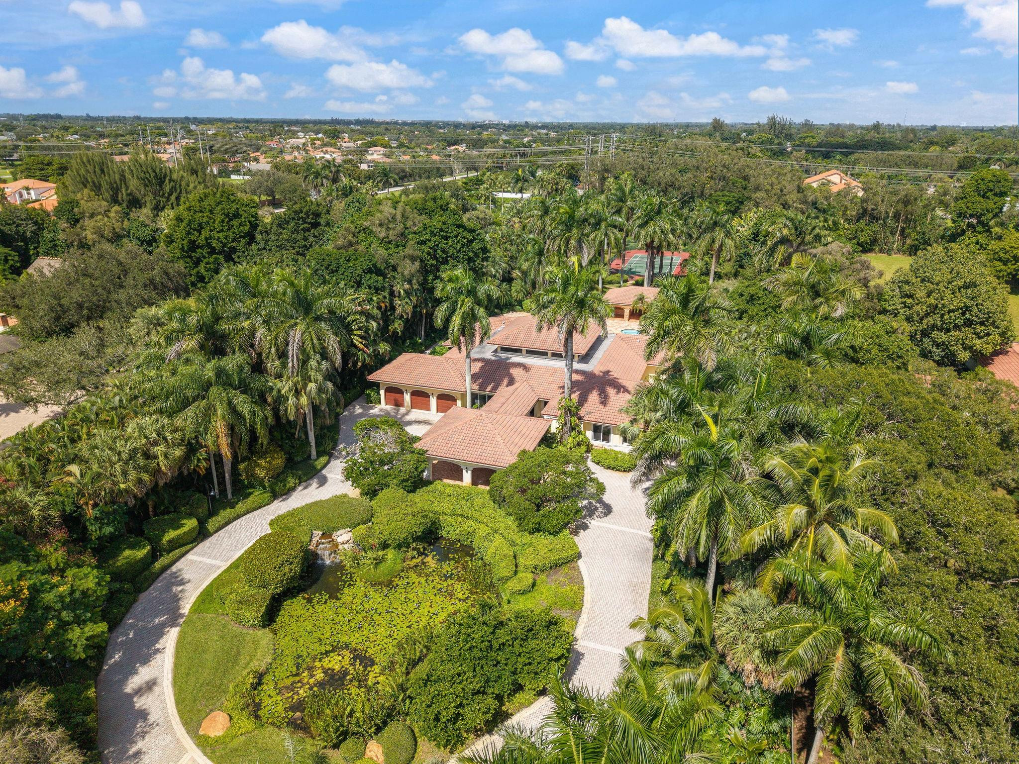 SUNSHINE RANCHES - Residential