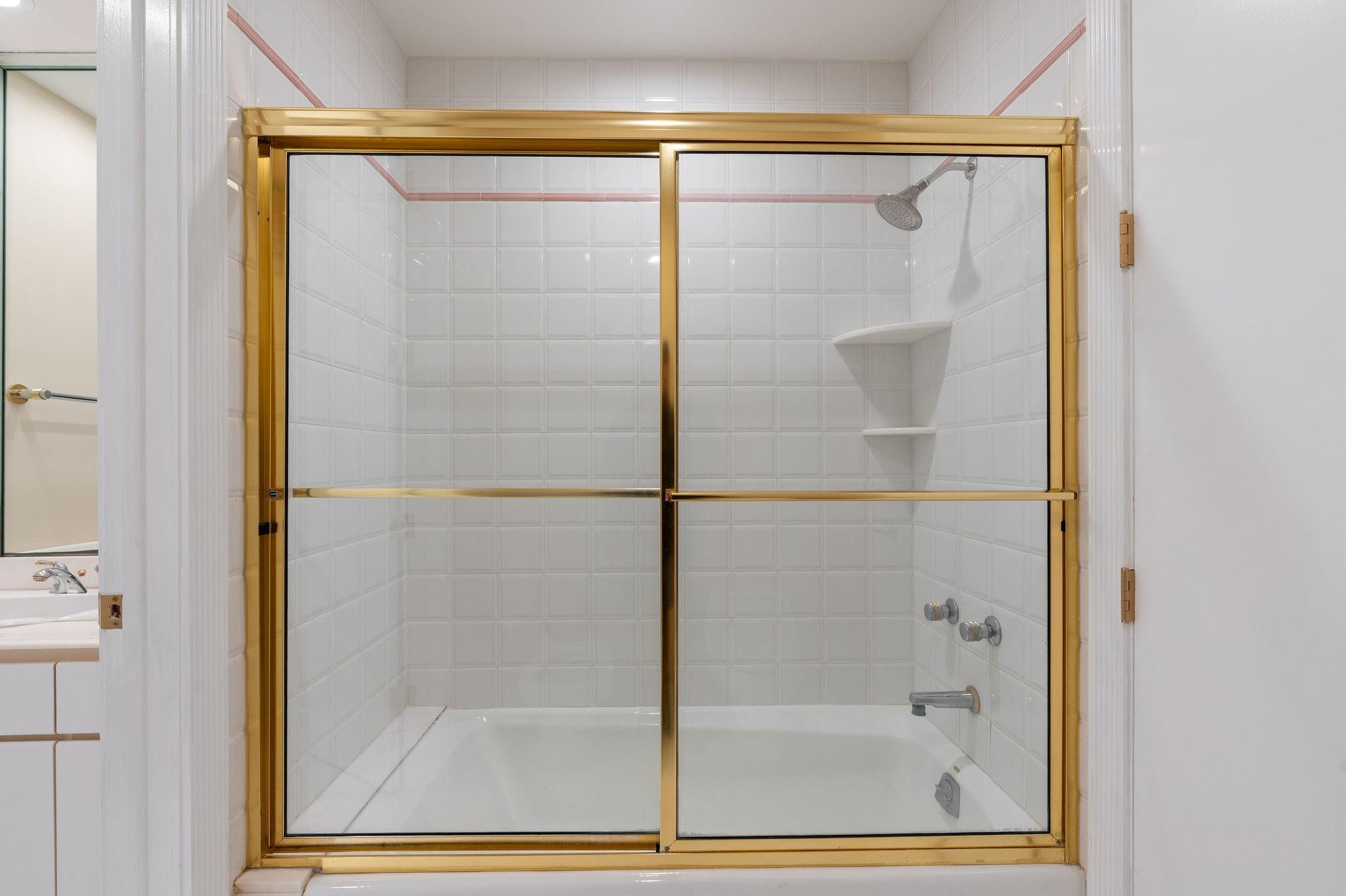 SUNSHINE RANCHES - Residential