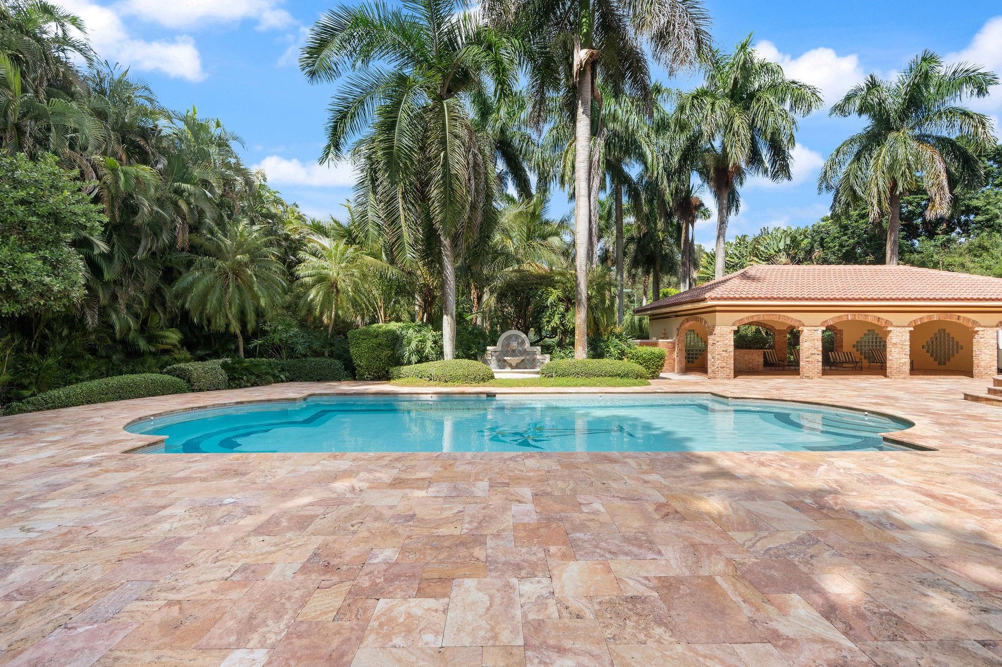 SUNSHINE RANCHES - Residential