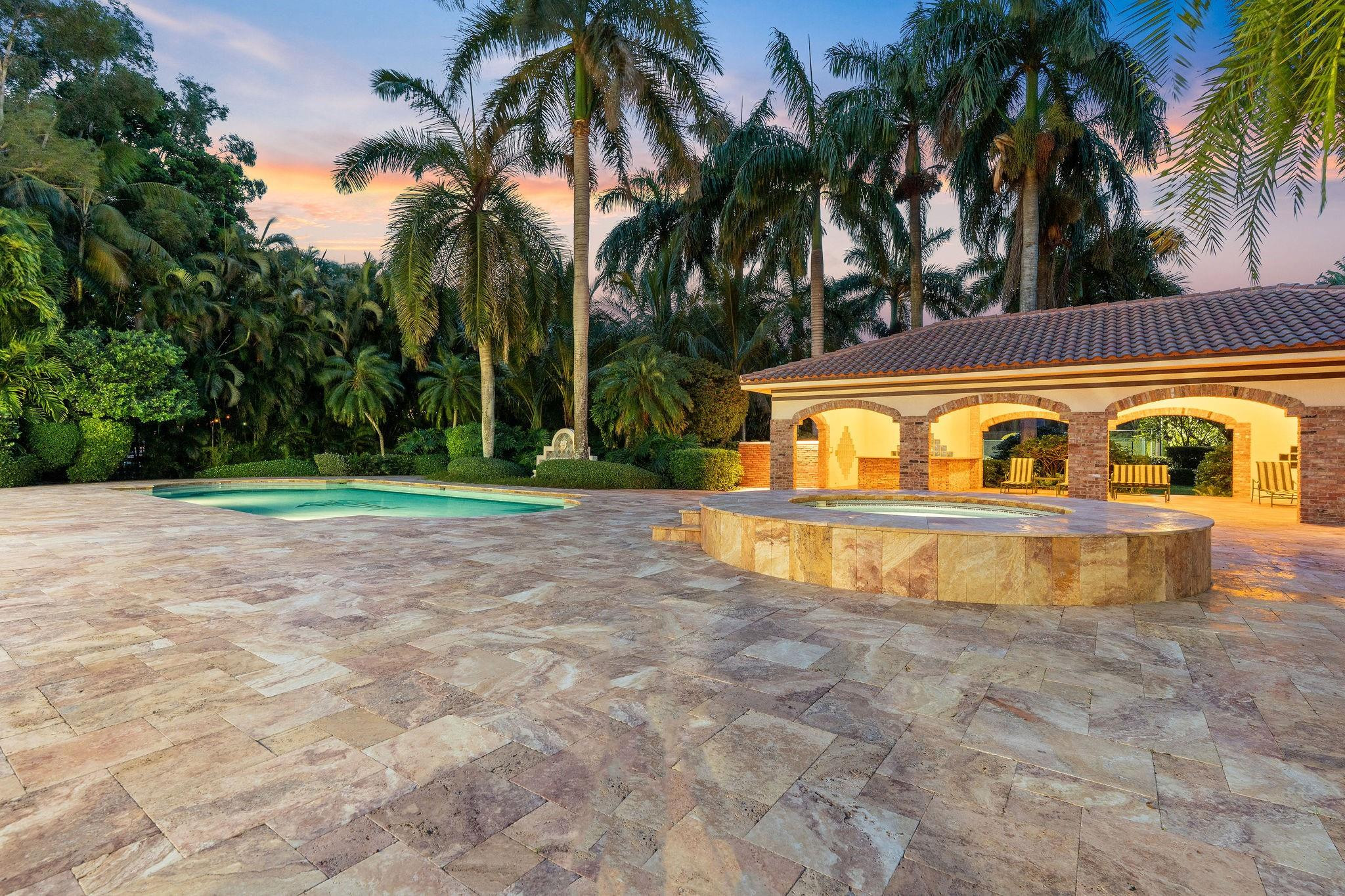 SUNSHINE RANCHES - Residential