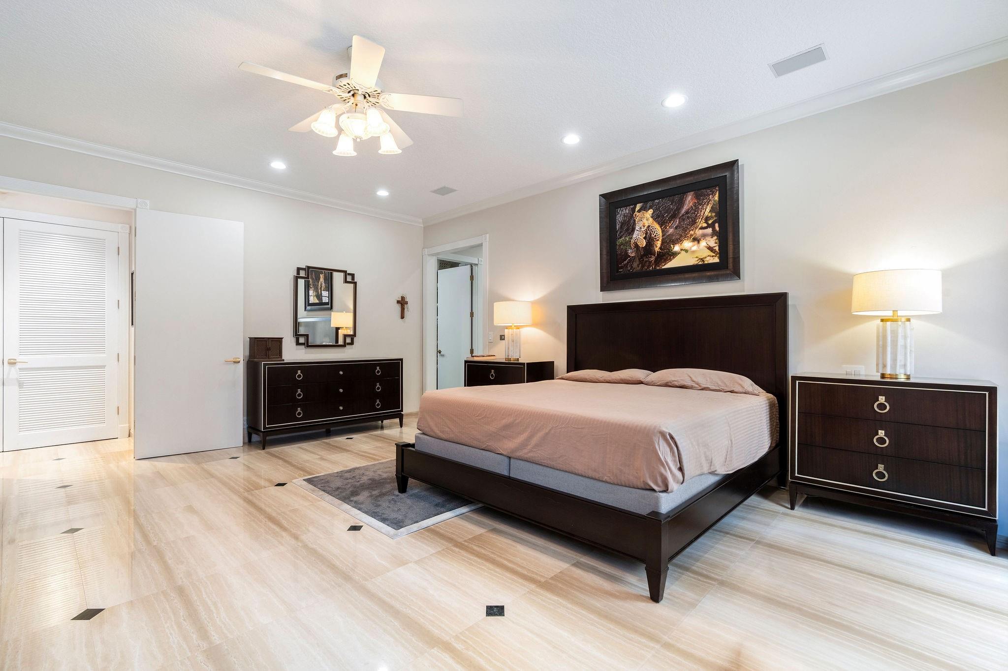 SUNSHINE RANCHES - Residential