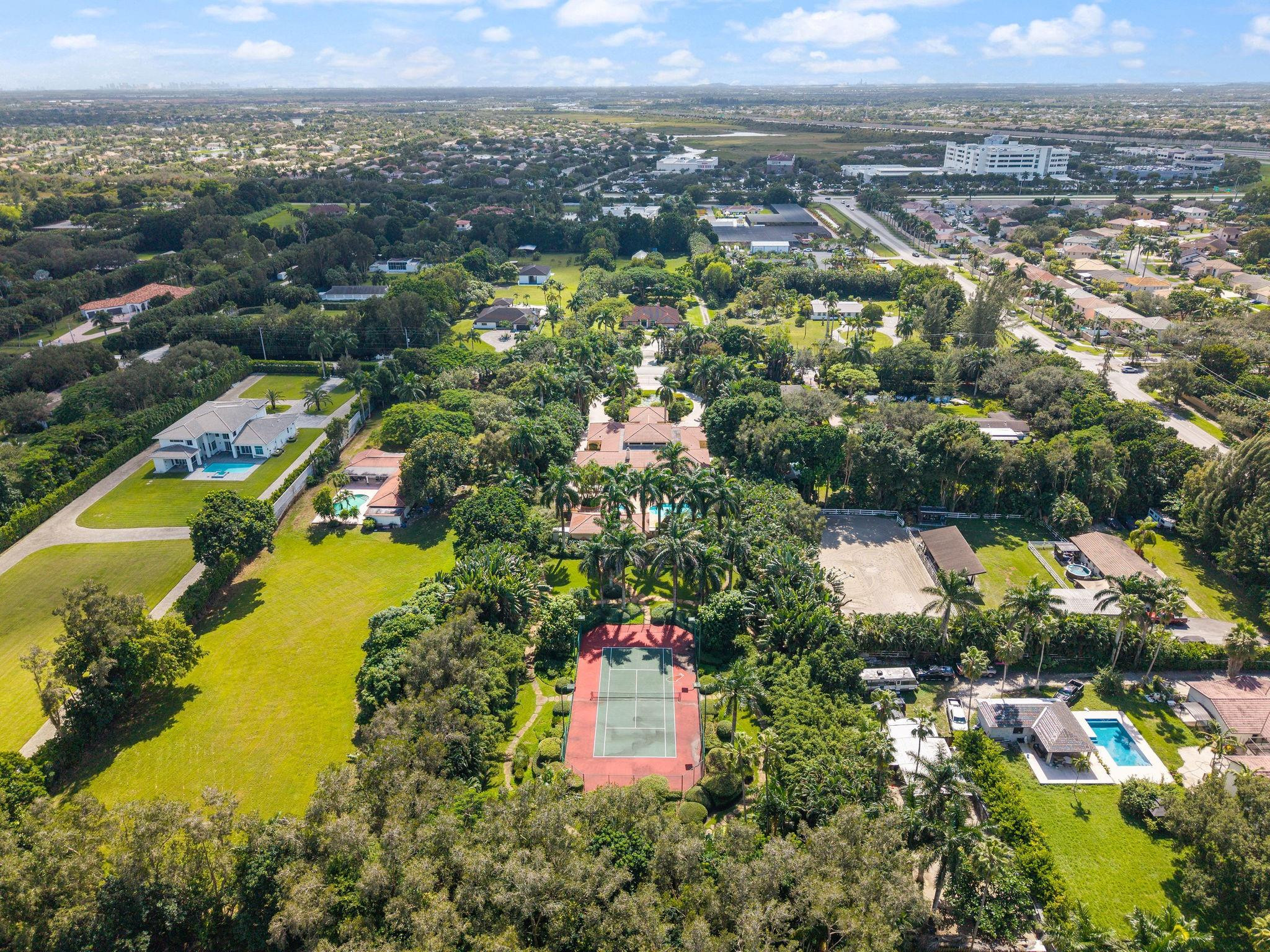 SUNSHINE RANCHES - Residential