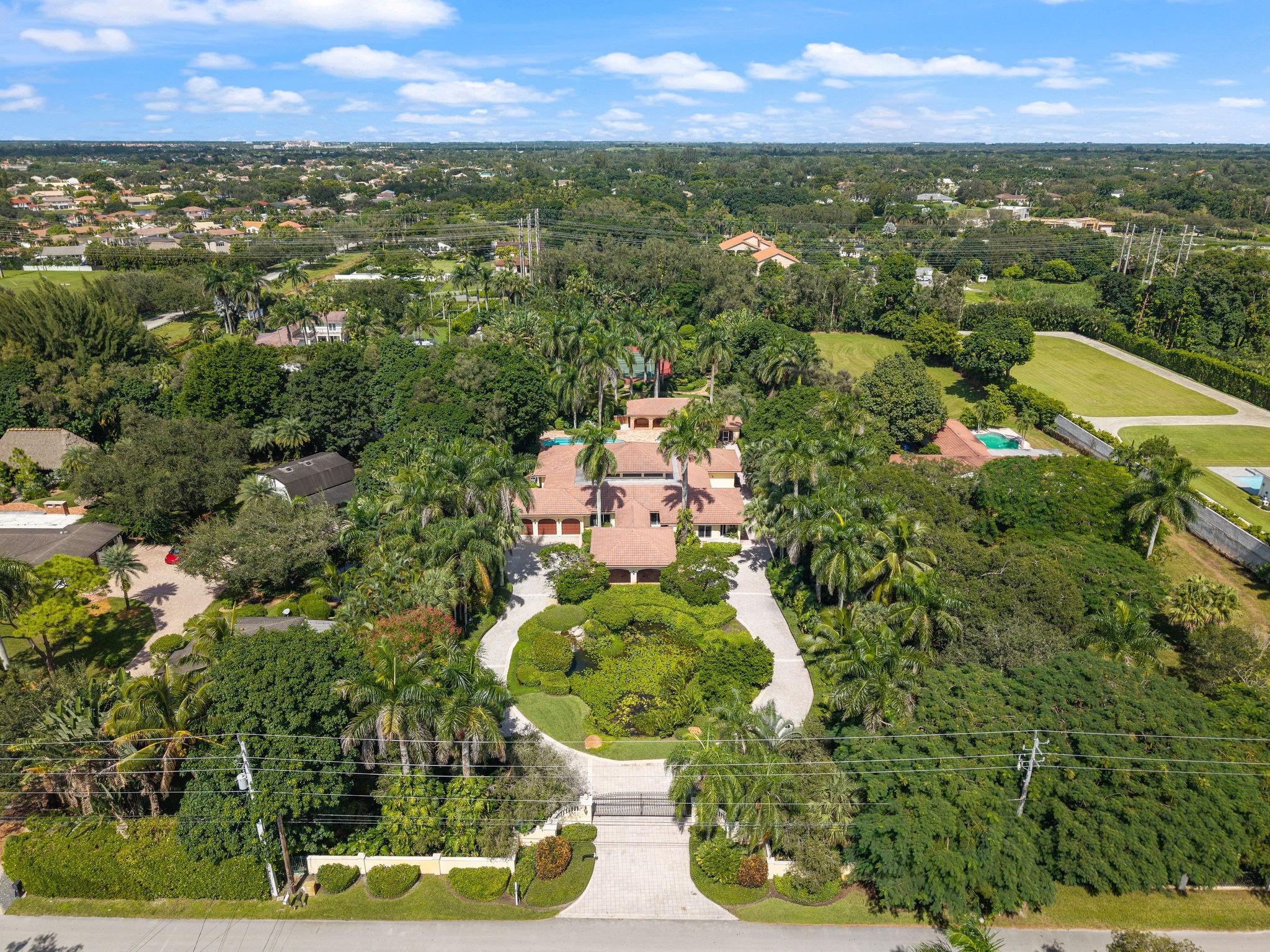SUNSHINE RANCHES - Residential