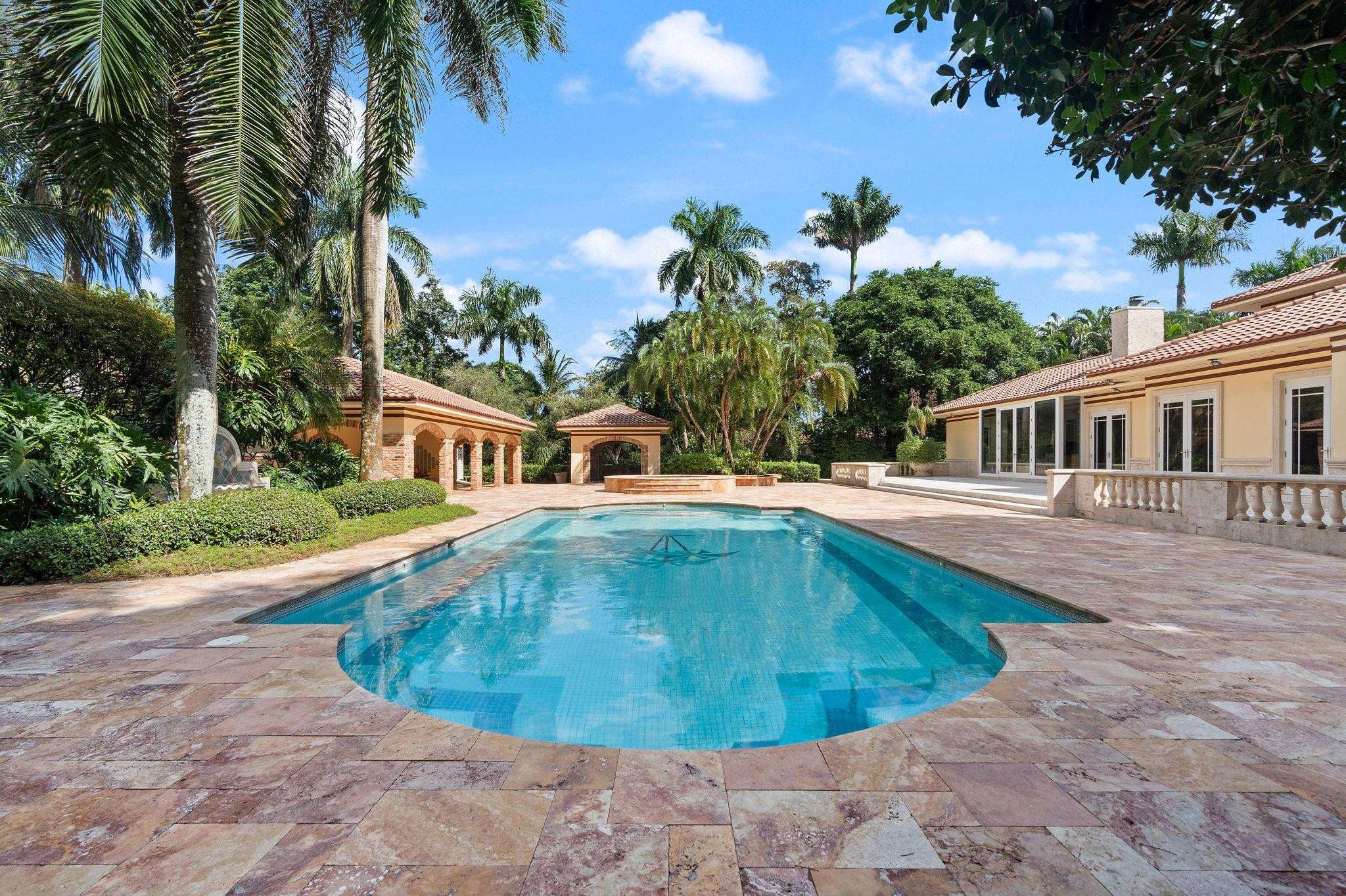 SUNSHINE RANCHES - Residential