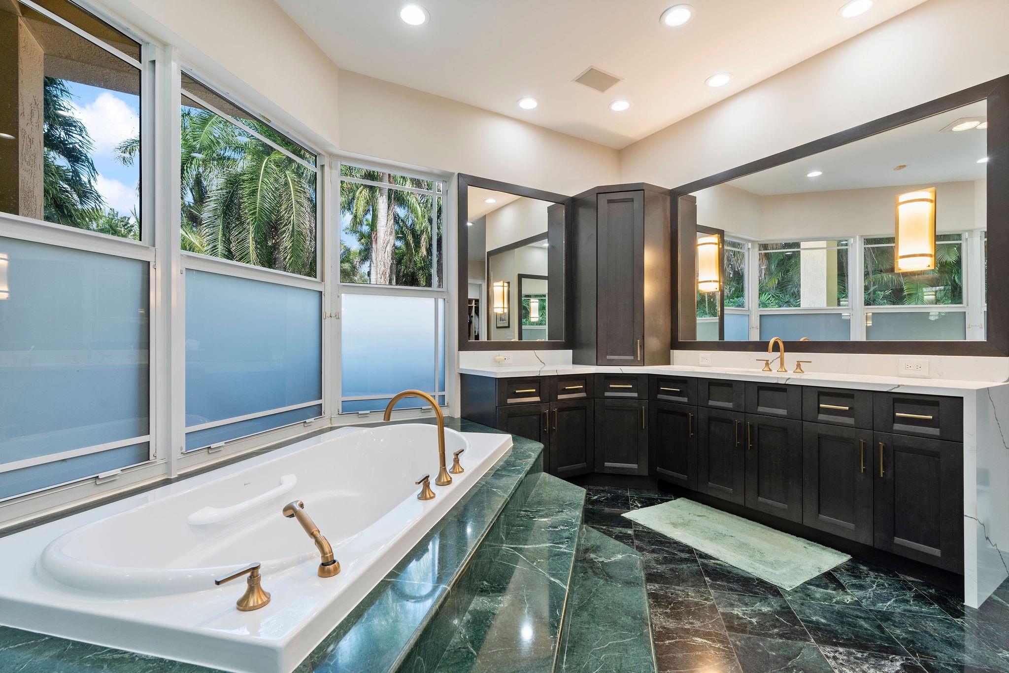 SUNSHINE RANCHES - Residential