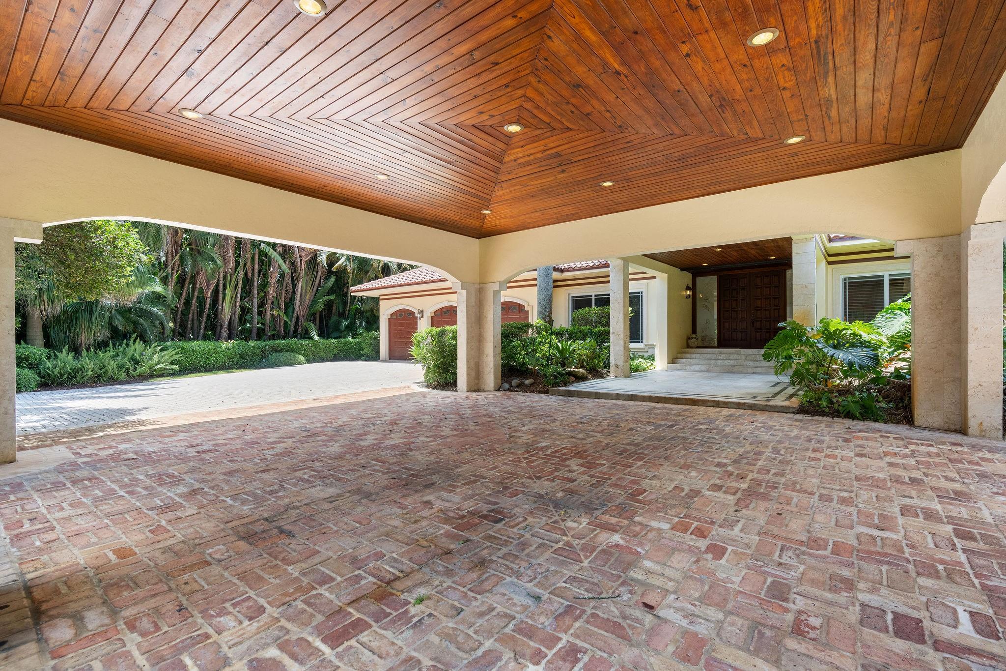 SUNSHINE RANCHES - Residential