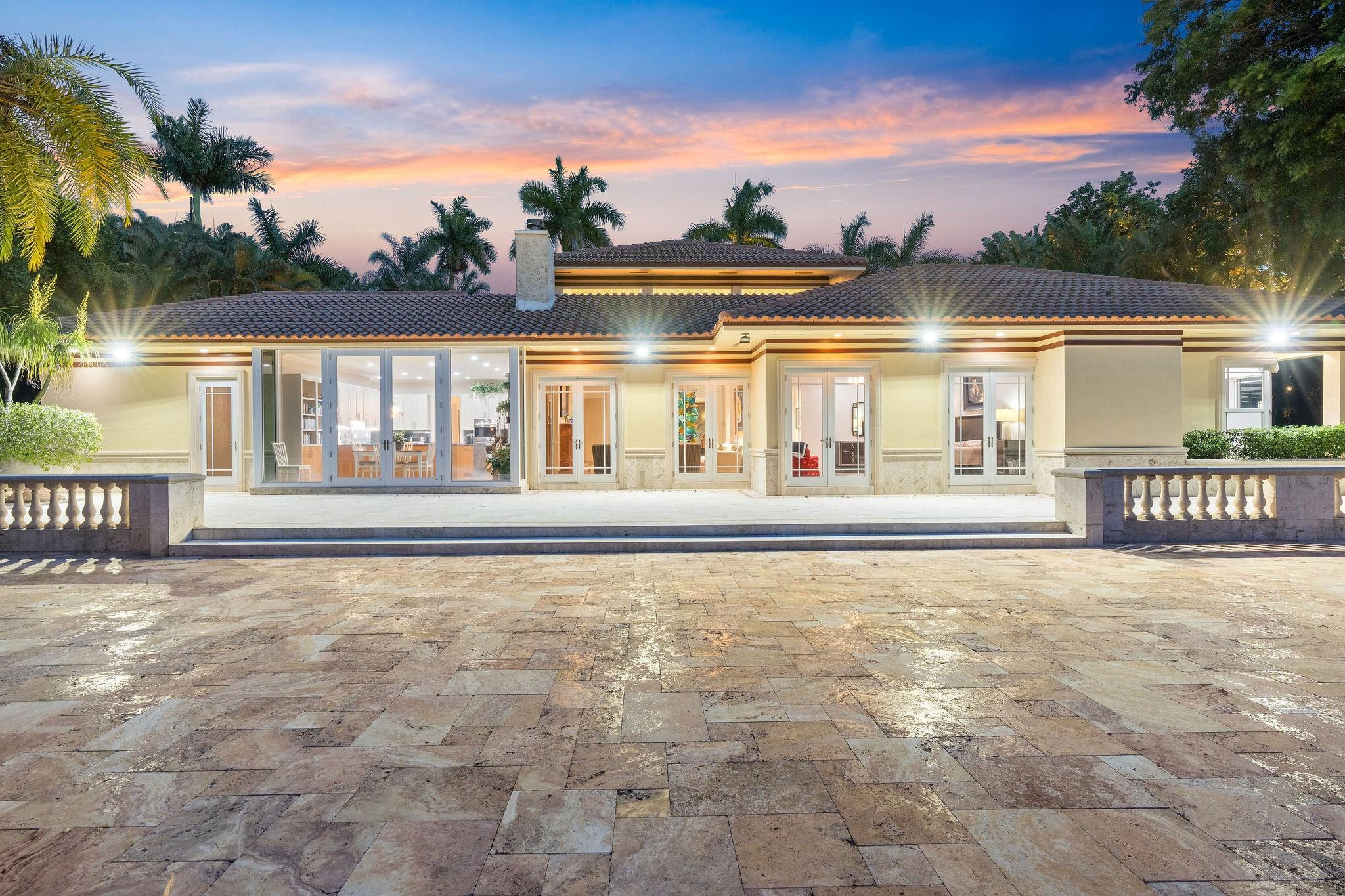 SUNSHINE RANCHES - Residential