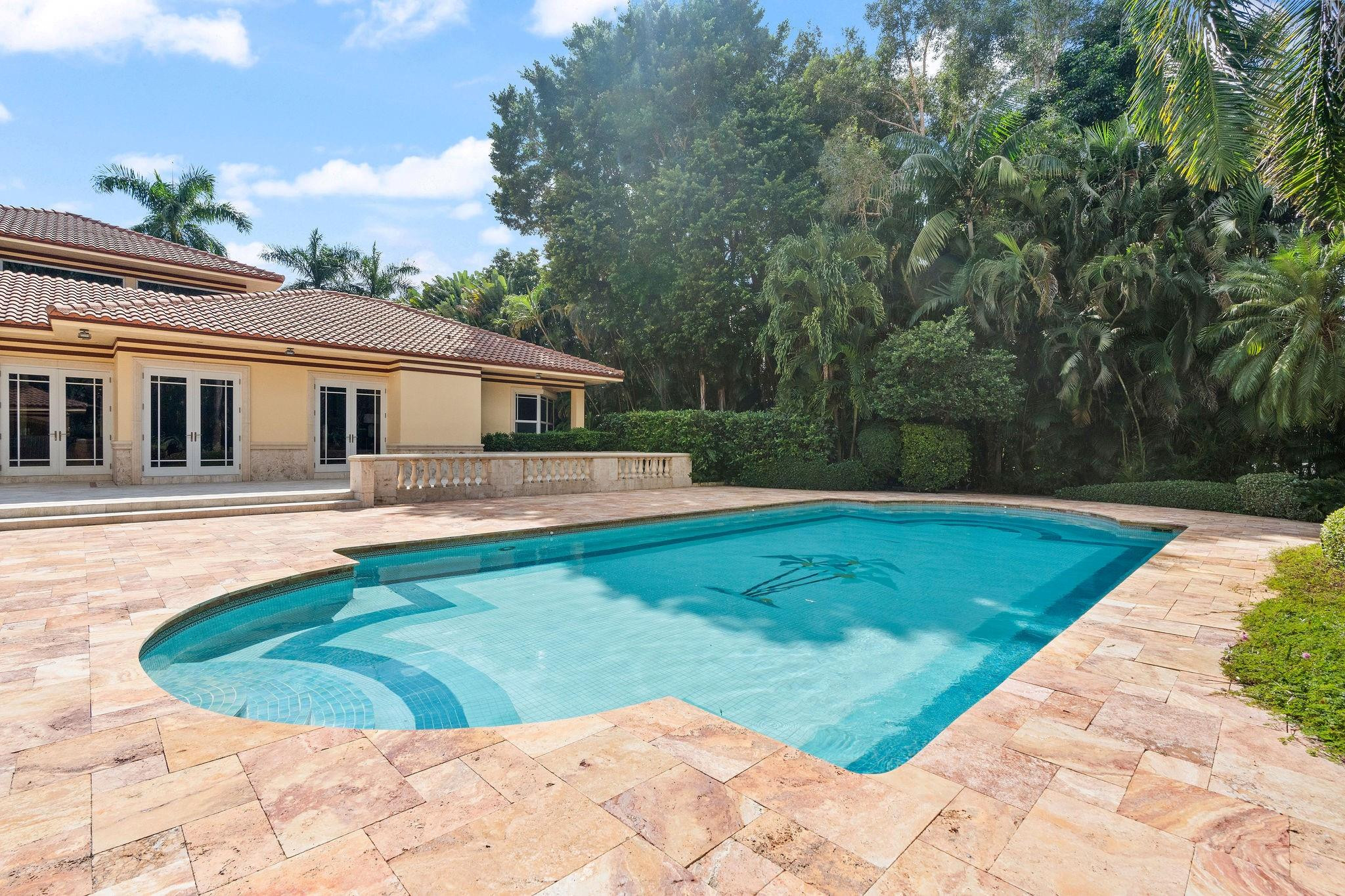 SUNSHINE RANCHES - Residential