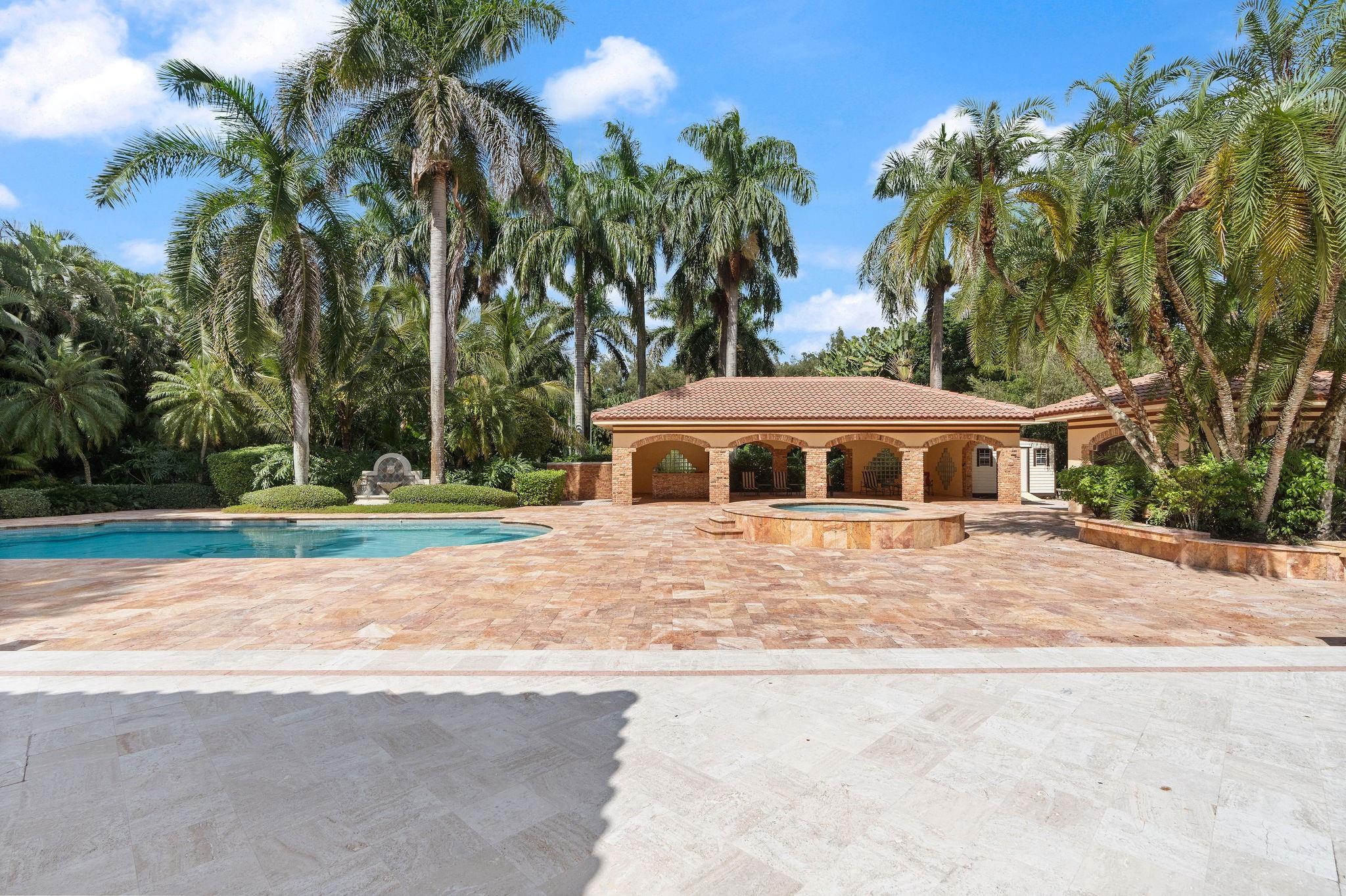 SUNSHINE RANCHES - Residential