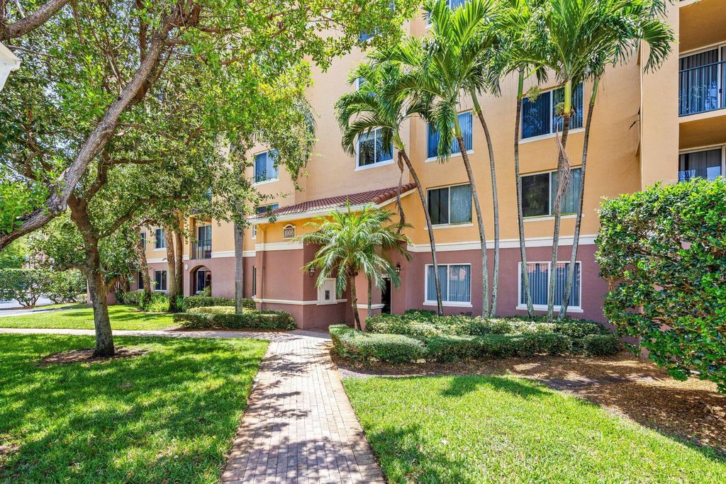 Photo of 1000 Scotia Drive #604, Hypoluxo, FL 33462 (MLS # R11112517)