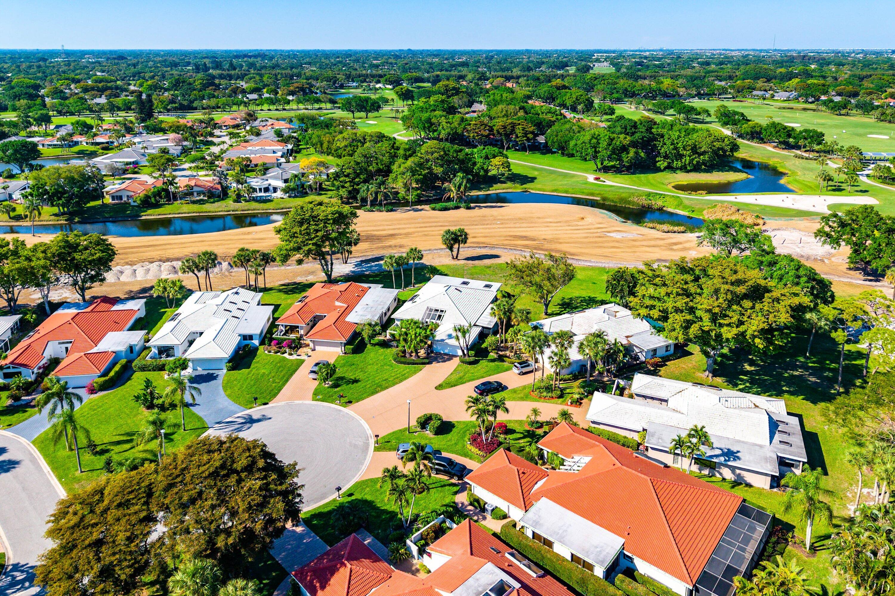 ESTATES AT HUNTERS RUN CONDO - Residential