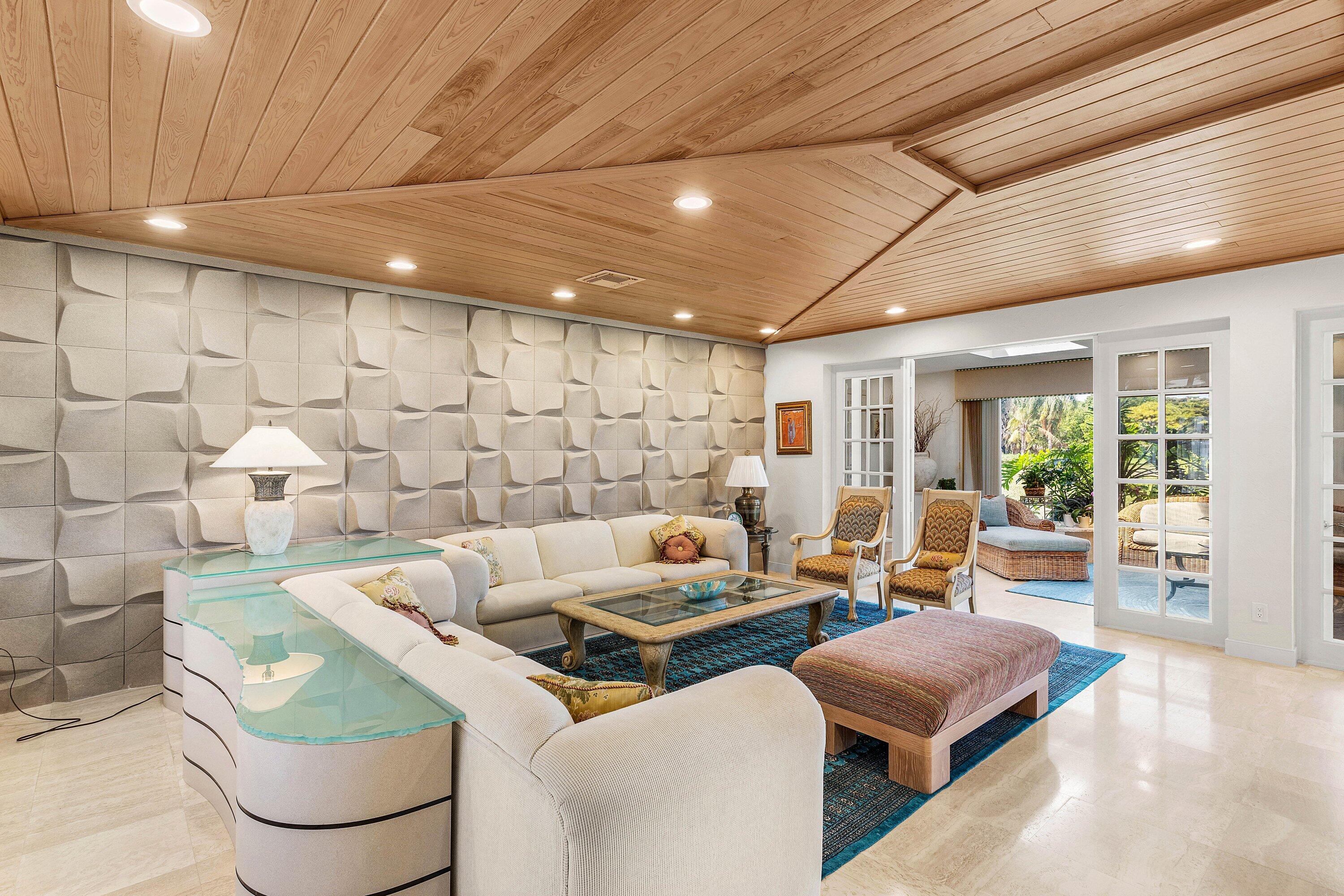 ESTATES AT HUNTERS RUN CONDO - Residential