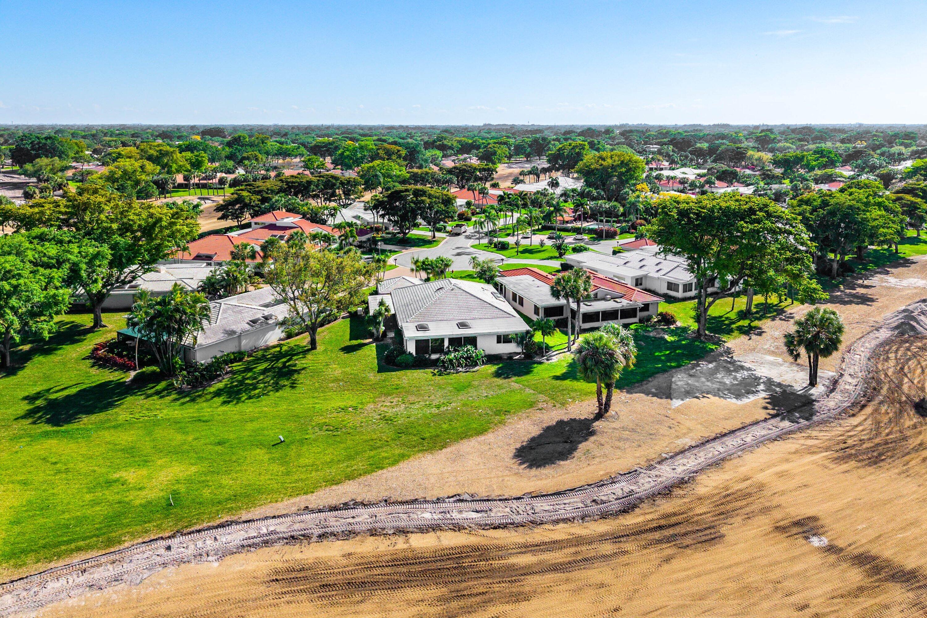 ESTATES AT HUNTERS RUN CONDO - Residential