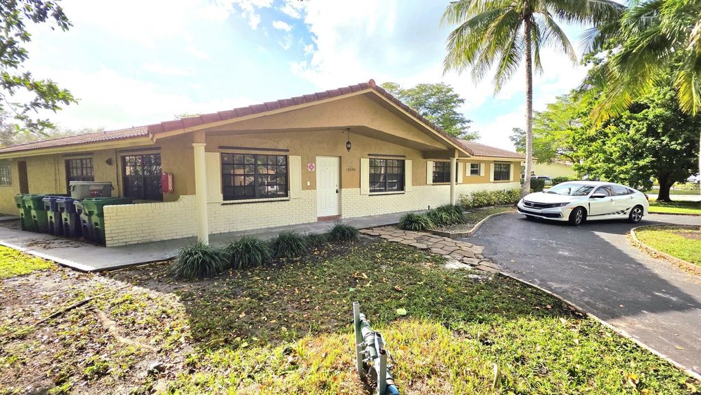 Photo of 10390 NW 36th Street, Coral Springs, FL 33065 (MLS # F10542723)