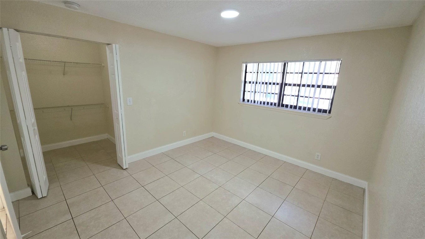 Coral Spgs Lakes 68-12 B - Residential Lease