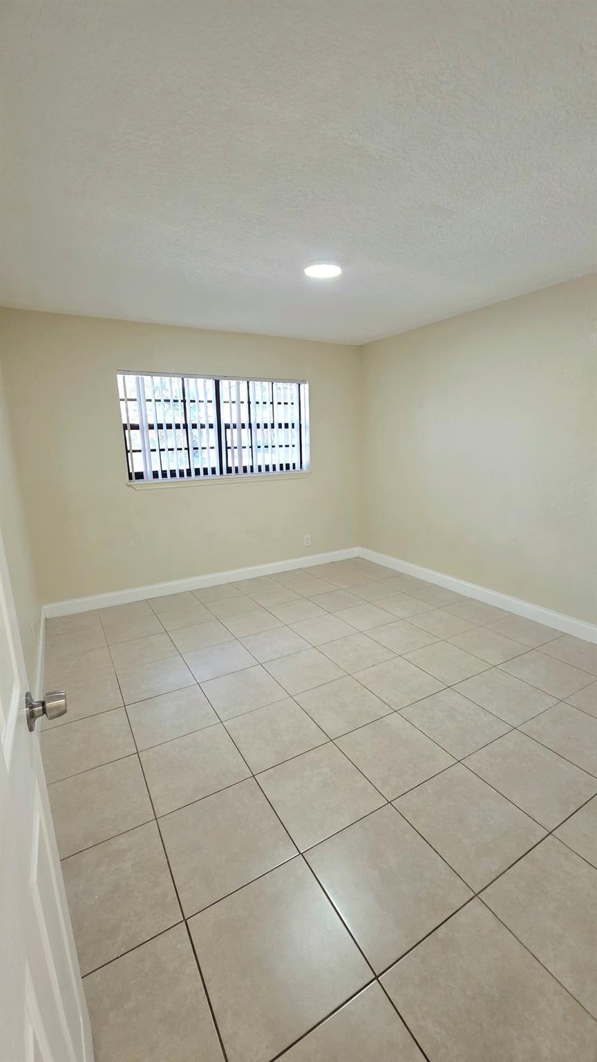 Coral Spgs Lakes 68-12 B - Residential Lease