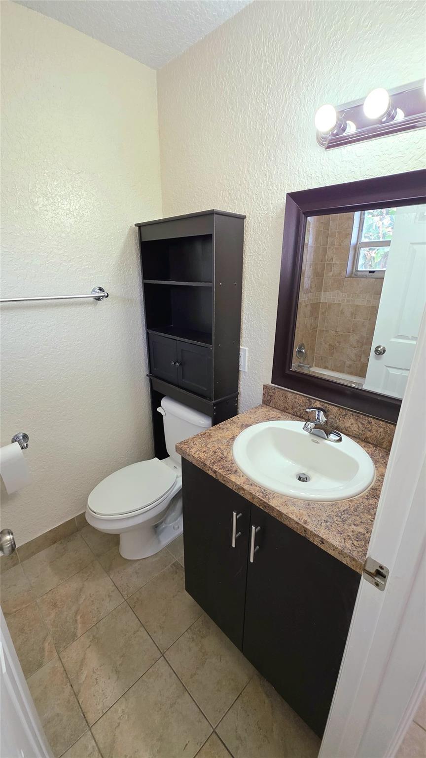 Coral Spgs Lakes 68-12 B - Residential Lease