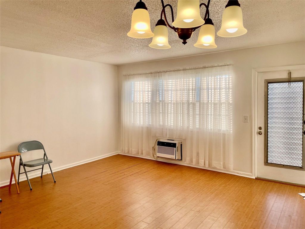 Photo of 6 Keswick A #6, Deerfield Beach, FL 33442 (MLS # F10549954)