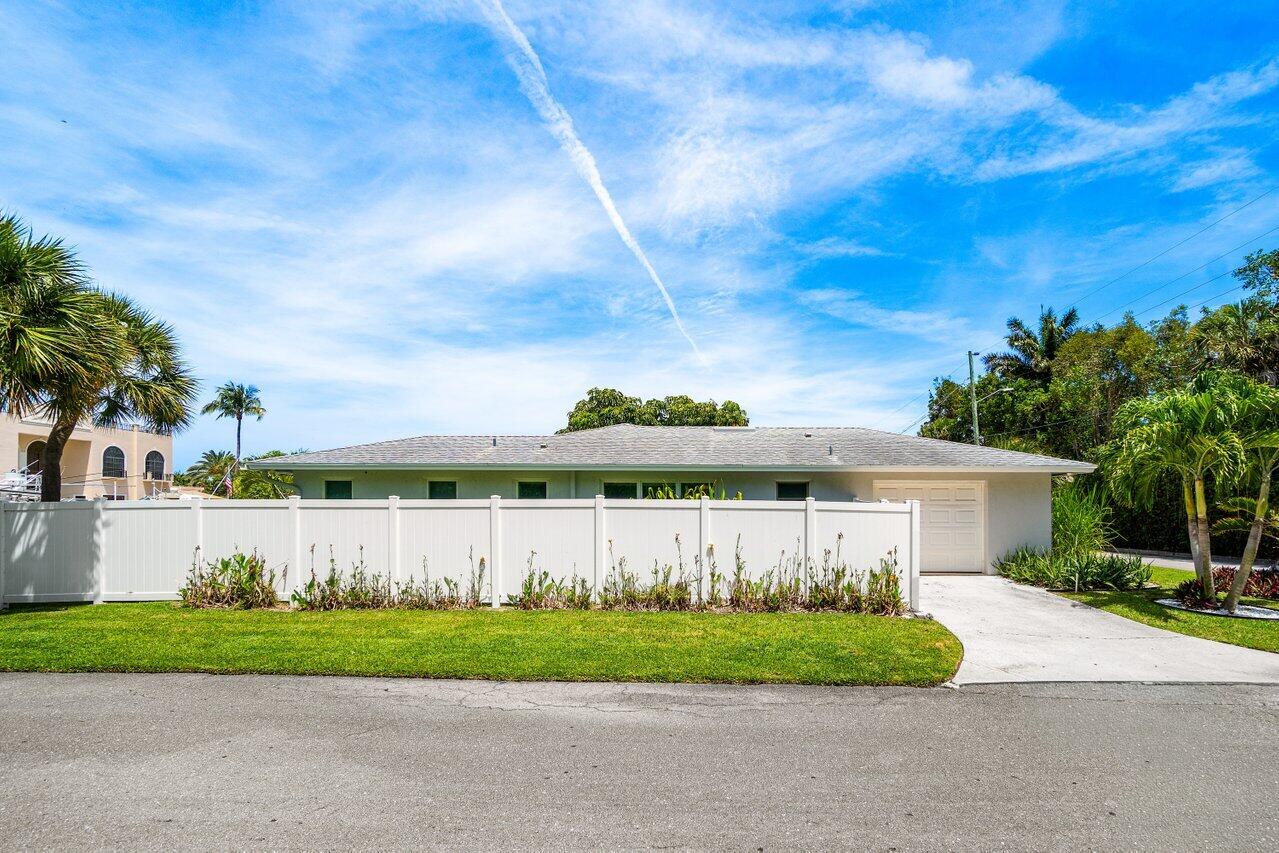 106 Periwinkle Drive
