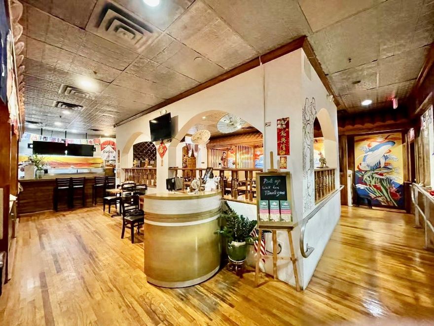 Fantastic Opportunity in Coral Springs! Japanese Sushi Restaurant for sale, Great Location! Long-established business for over 10 years, Beautiful and artistic dining room. A gold mine in a premium, high-traffic area with Incredible Potential! Fully equipped kitchen is in excellent condition. 2600 sq ft and seating for over 60 guests. Plenty of convenient parking in front. Busy shopping center next to Publix & Chase bank.Take advantage of opportunity to qualify for an E2 visa. Wine and beer license included. Turnkey operation with a loyal customer base. Owner can provide continued training and support. Long term lease plus options for renewal. Very Low Rent!